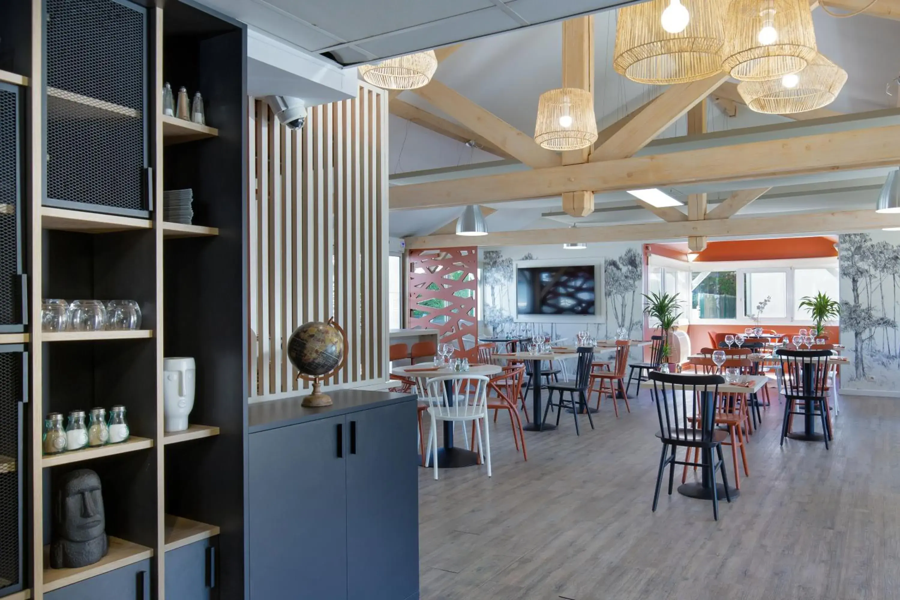 Restaurant/places to eat in KYRIAD MARSEILLE EST - Aubagne Gémenos Restaurant/places to eat in KYRIAD MARSEILLE EST - Aubagne Gémenos