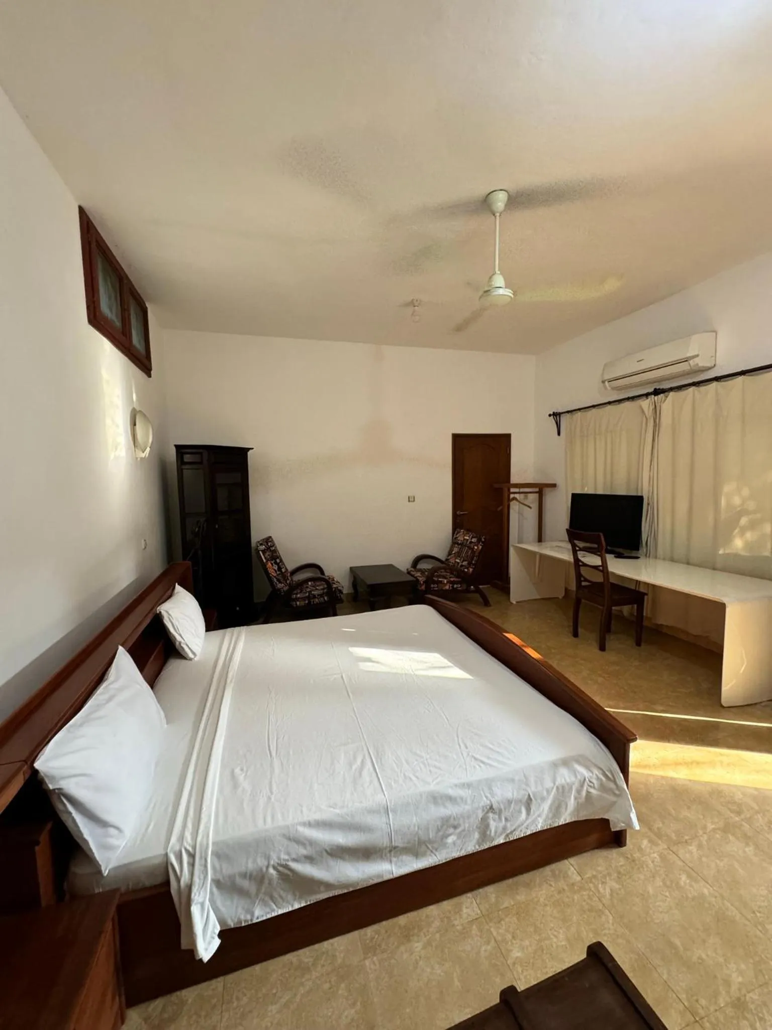 Bed in Ramaya Auberge Espagnole