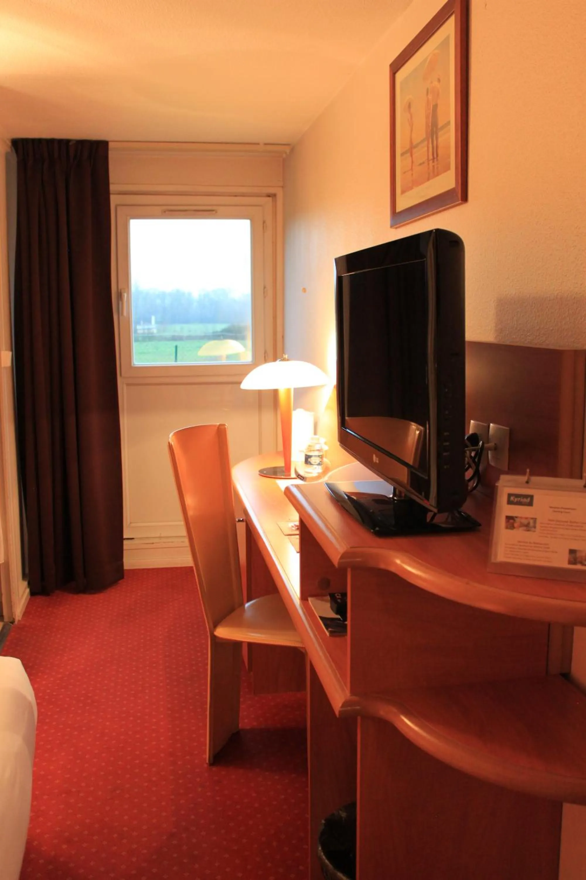 Bedroom in Hôtel inn design Sancé