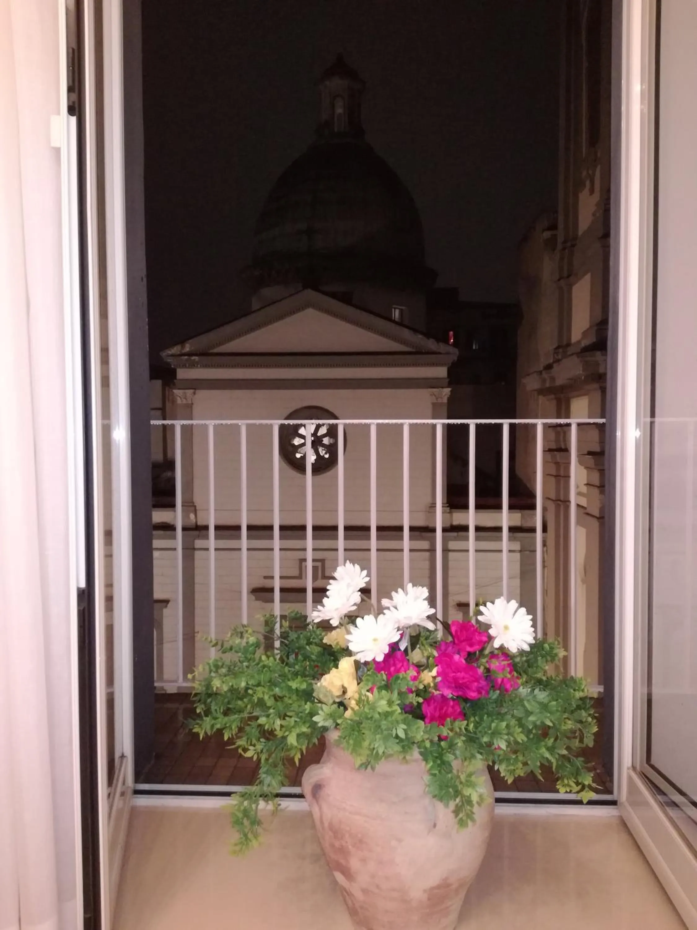 Photo of the whole room in Dimora Filangieri