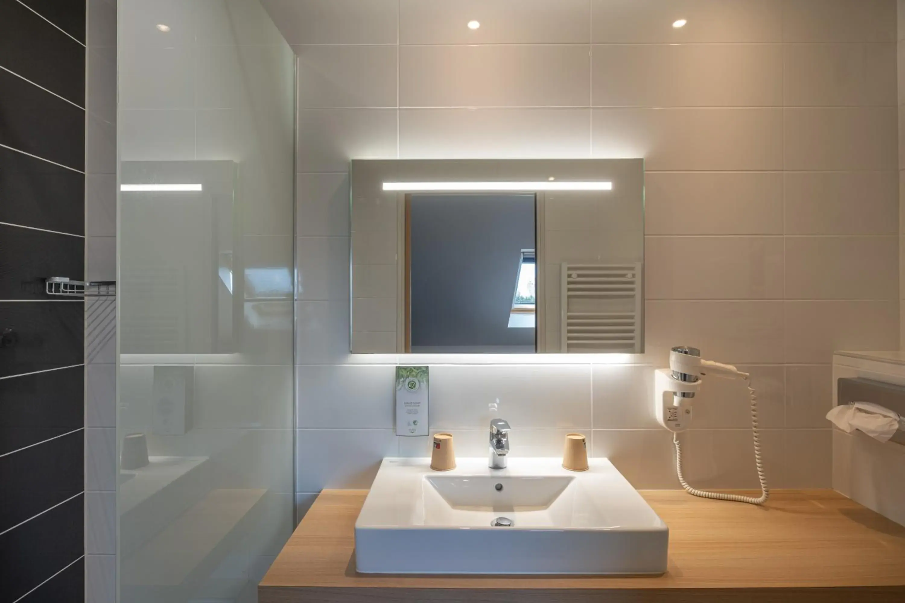 Superior Twin Room in Kyriad Le Mans Est Superior Twin Room in Kyriad Le Mans Est