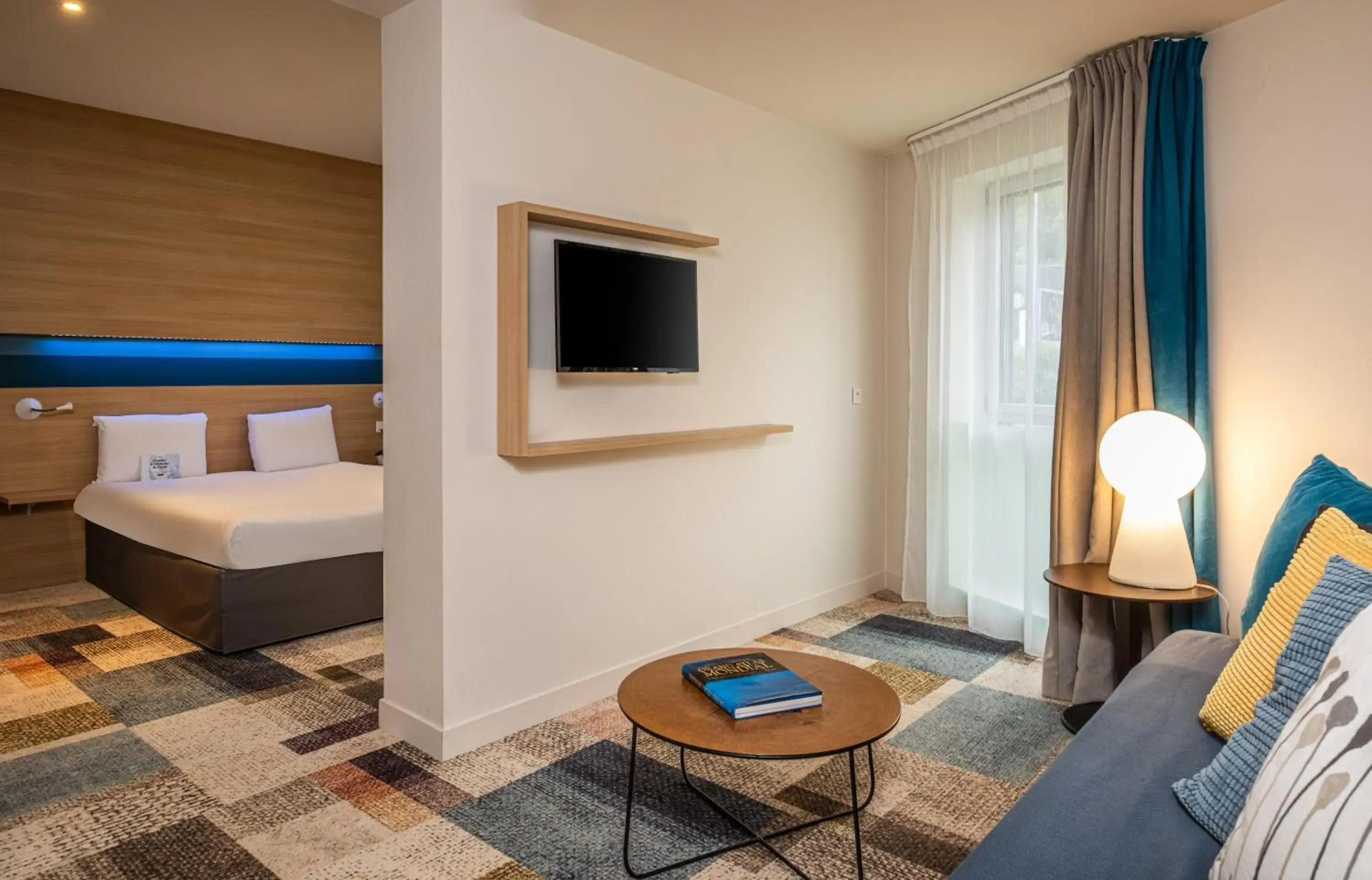 Bedroom, Bed in Kyriad Le Mans Est Bedroom, Bed in Kyriad Le Mans Est