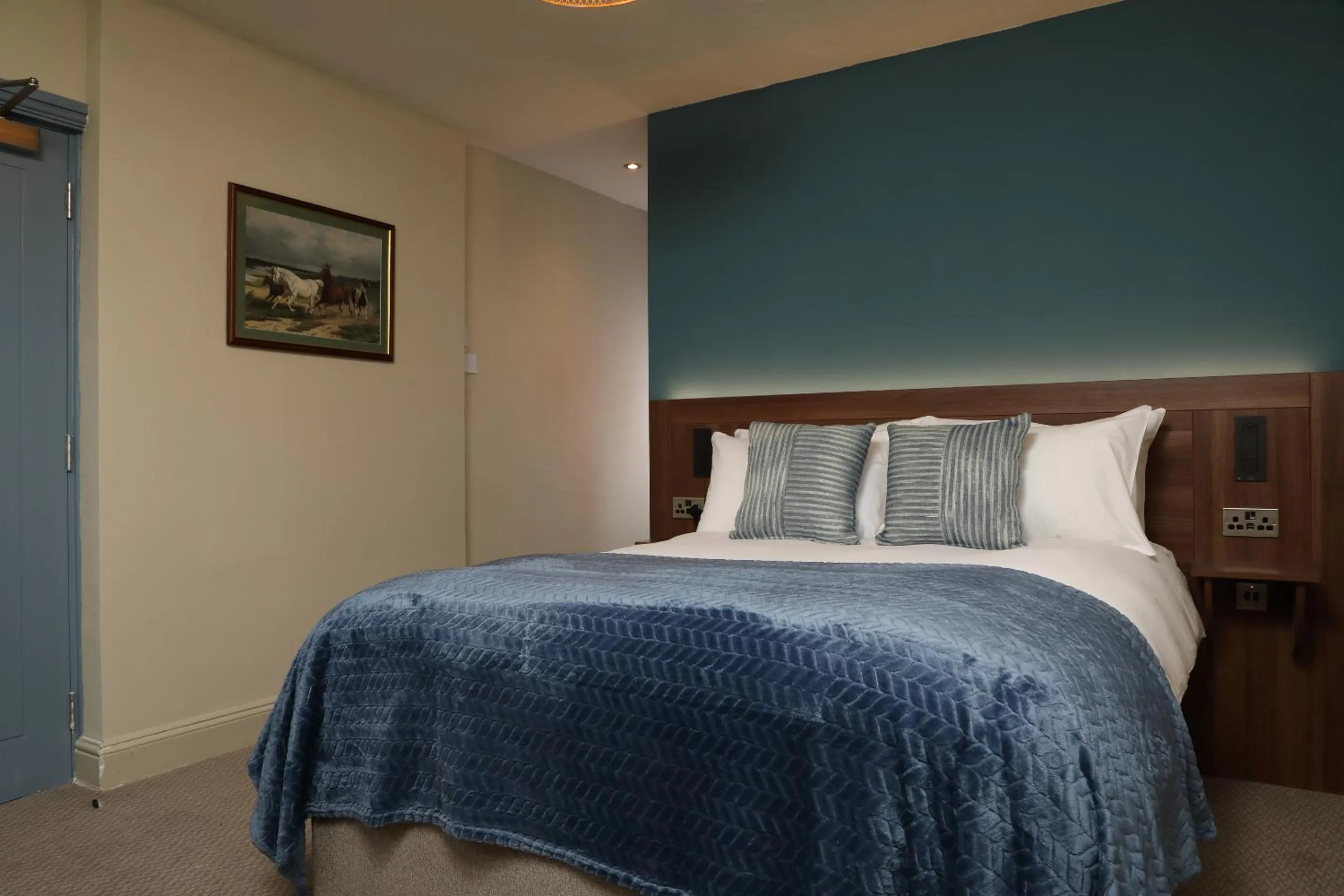 King Room in The Victoria Hotel