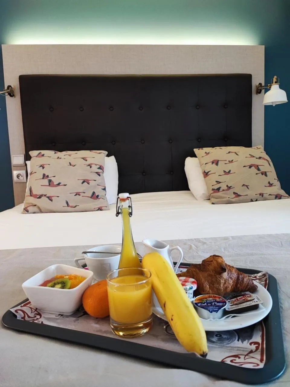 Continental breakfast, Bed in Kyriad Argenteuil