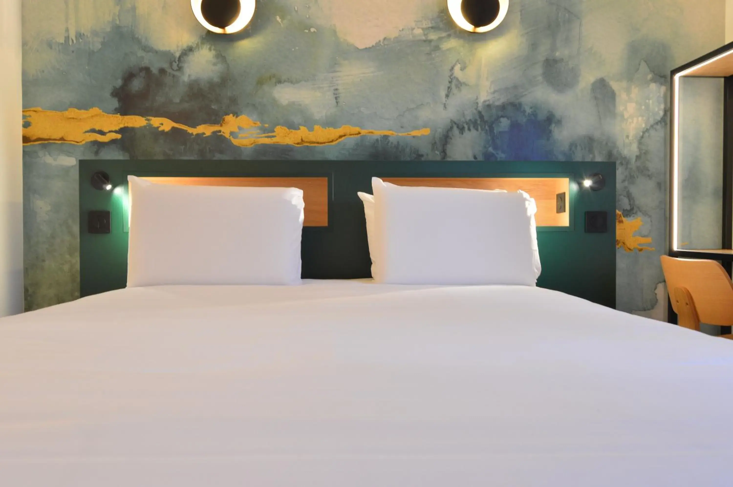 Bed in Kyriad Argenteuil Bed in Kyriad Argenteuil