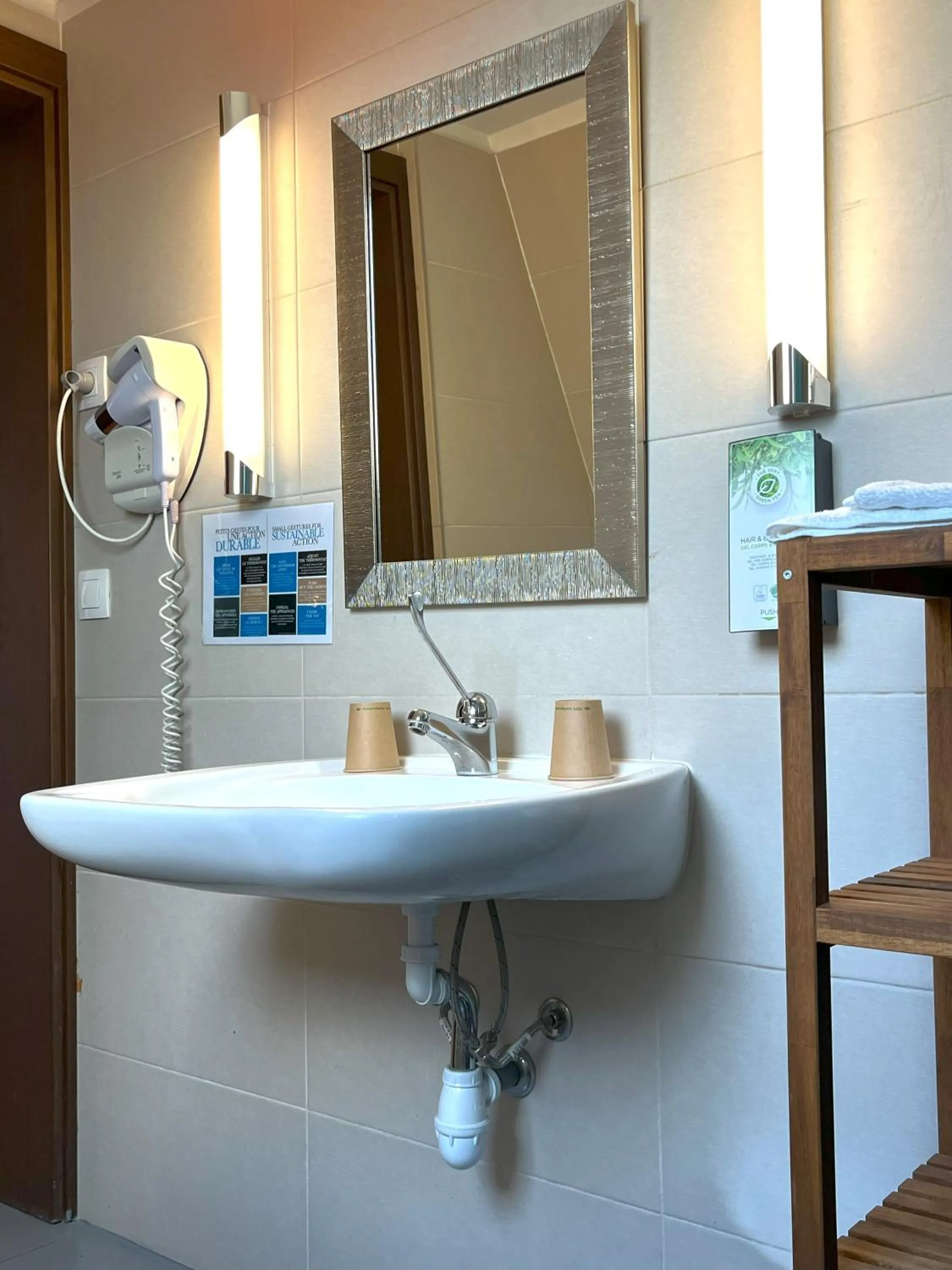 Bathroom in Kyriad Argenteuil