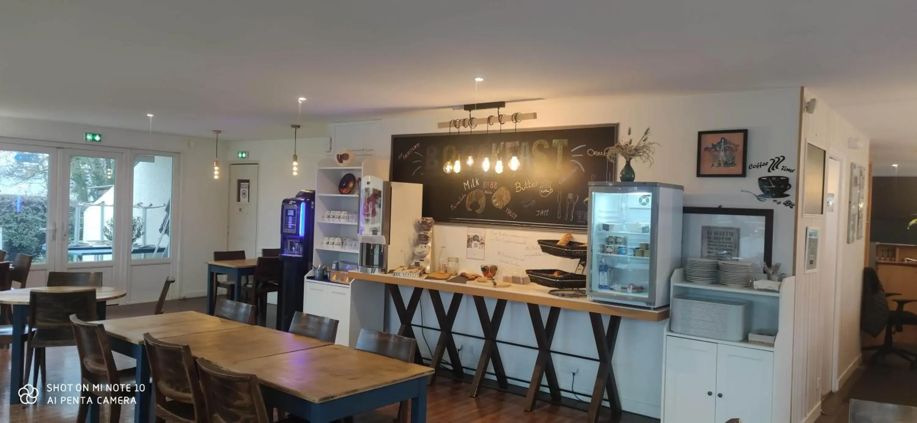 Breakfast in Kyriad Mulhouse Est - Lutterbach Breakfast in Kyriad Mulhouse Est - Lutterbach