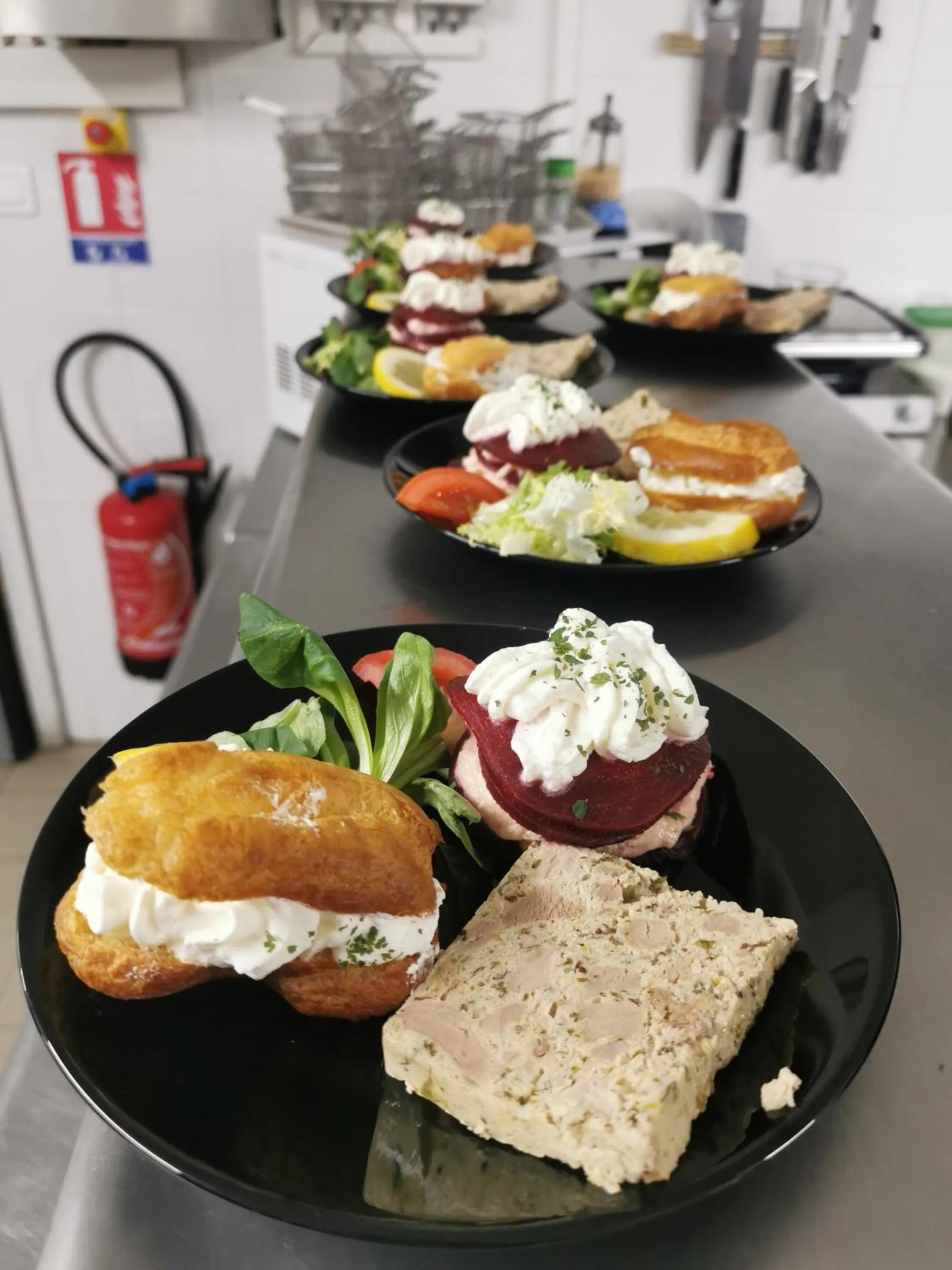 Food in Kyriad Lille - Roncq