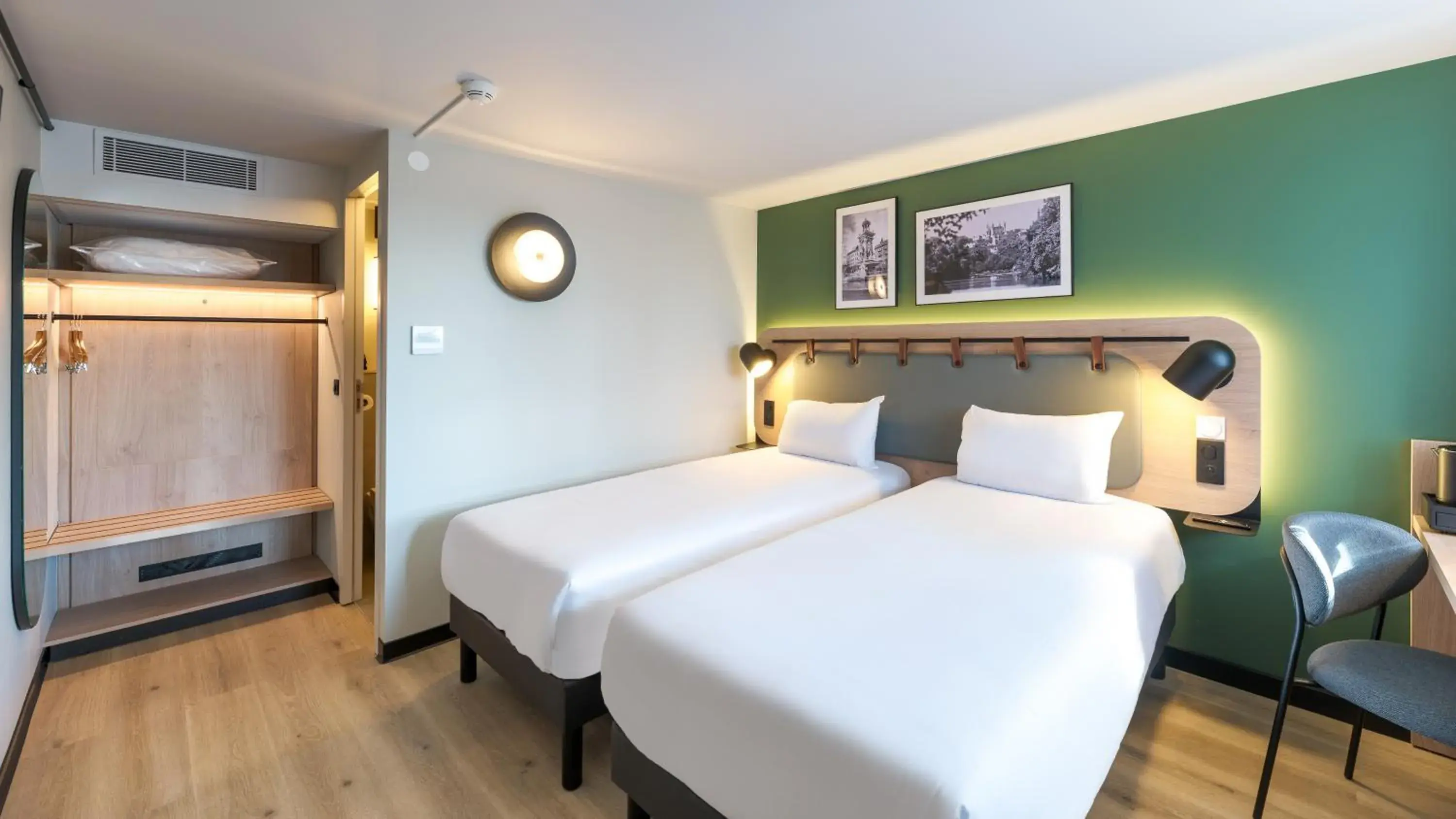 Bed in Campanile NATURE - Lyon Est Bron Eurexpo Bed in Campanile NATURE - Lyon Est Bron Eurexpo