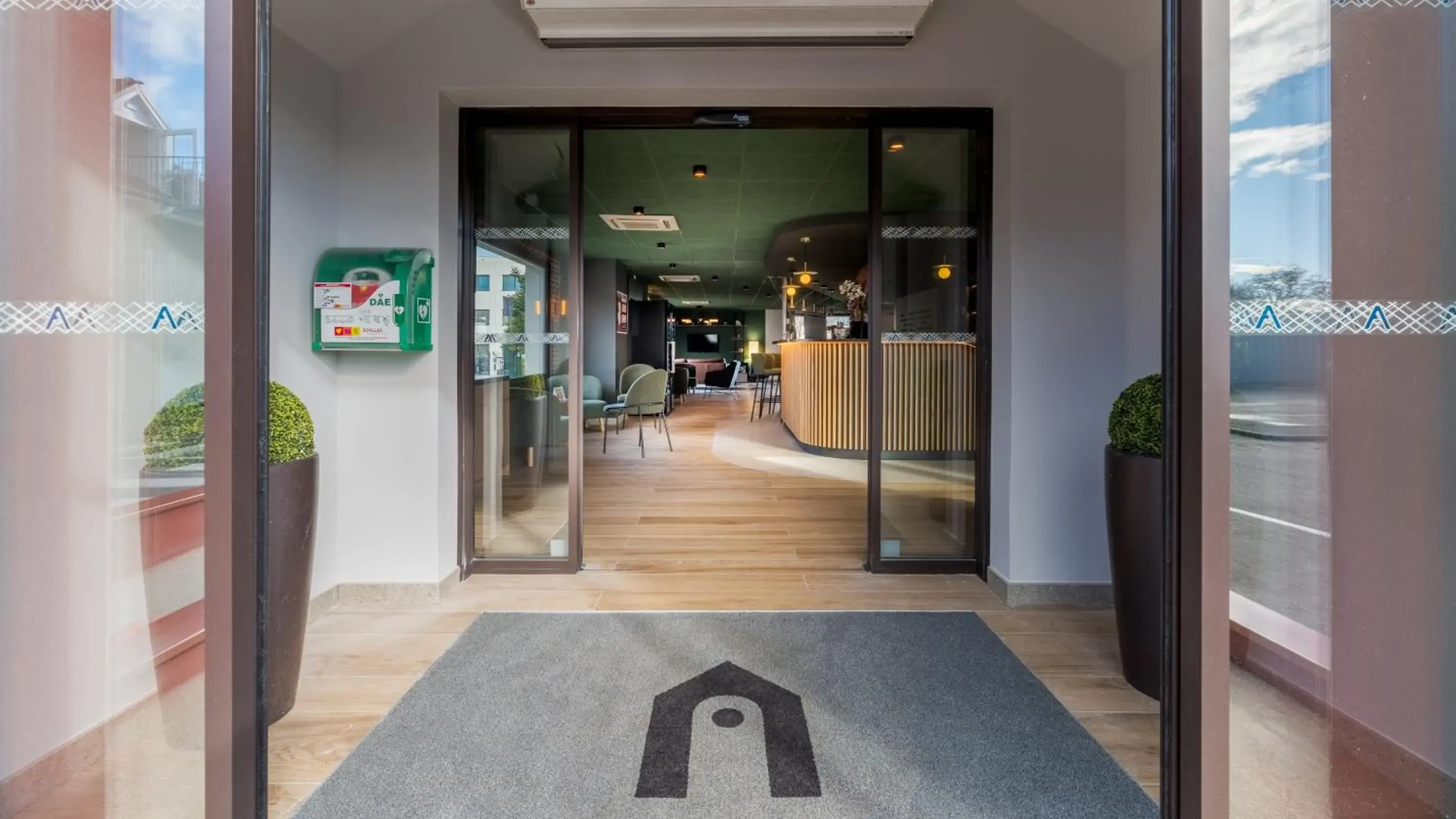 Facade/entrance in Campanile NATURE - Lyon Est Bron Eurexpo Facade/entrance in Campanile NATURE - Lyon Est Bron Eurexpo