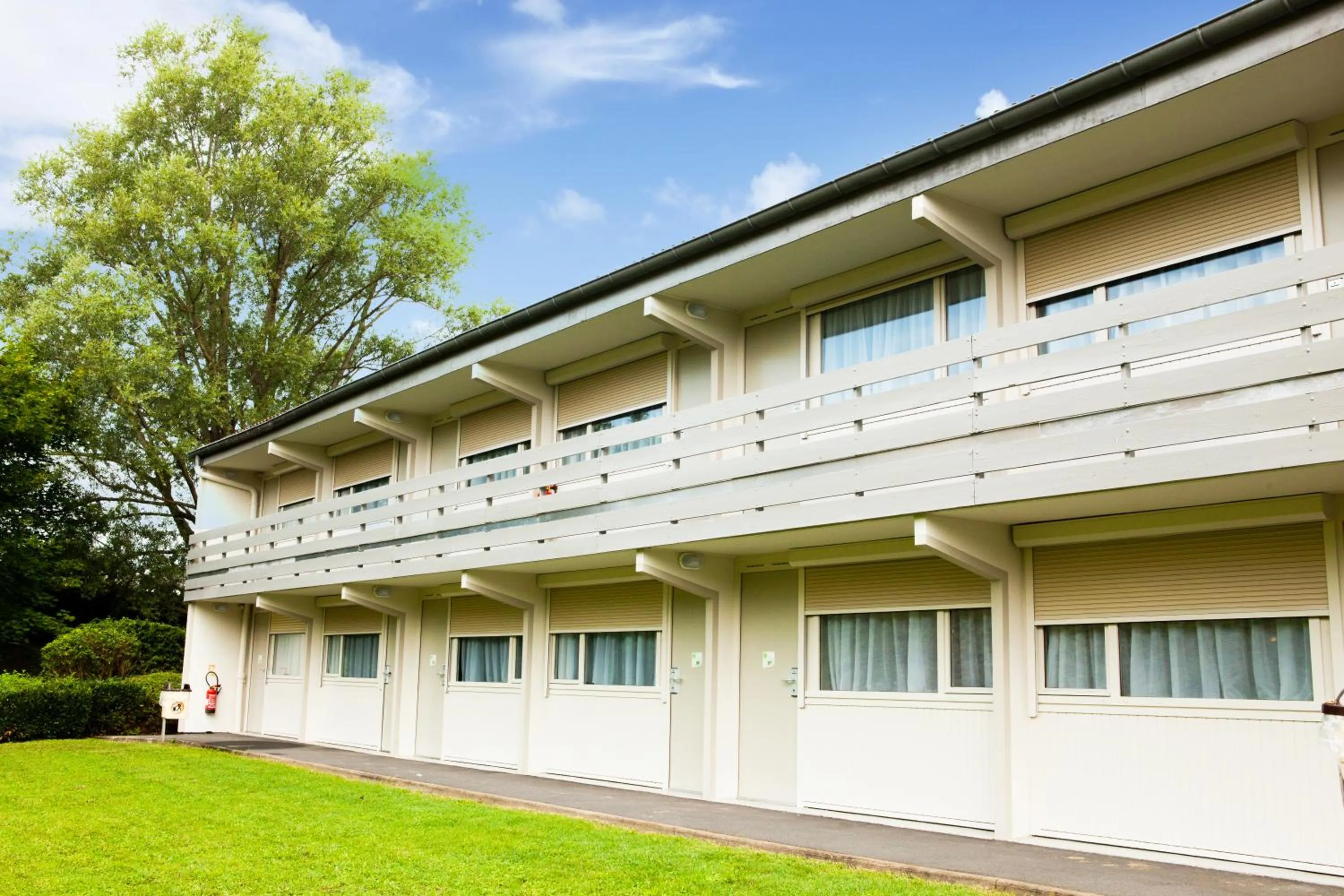 Facade/entrance in Campanile Mâcon Sud - Chaintré