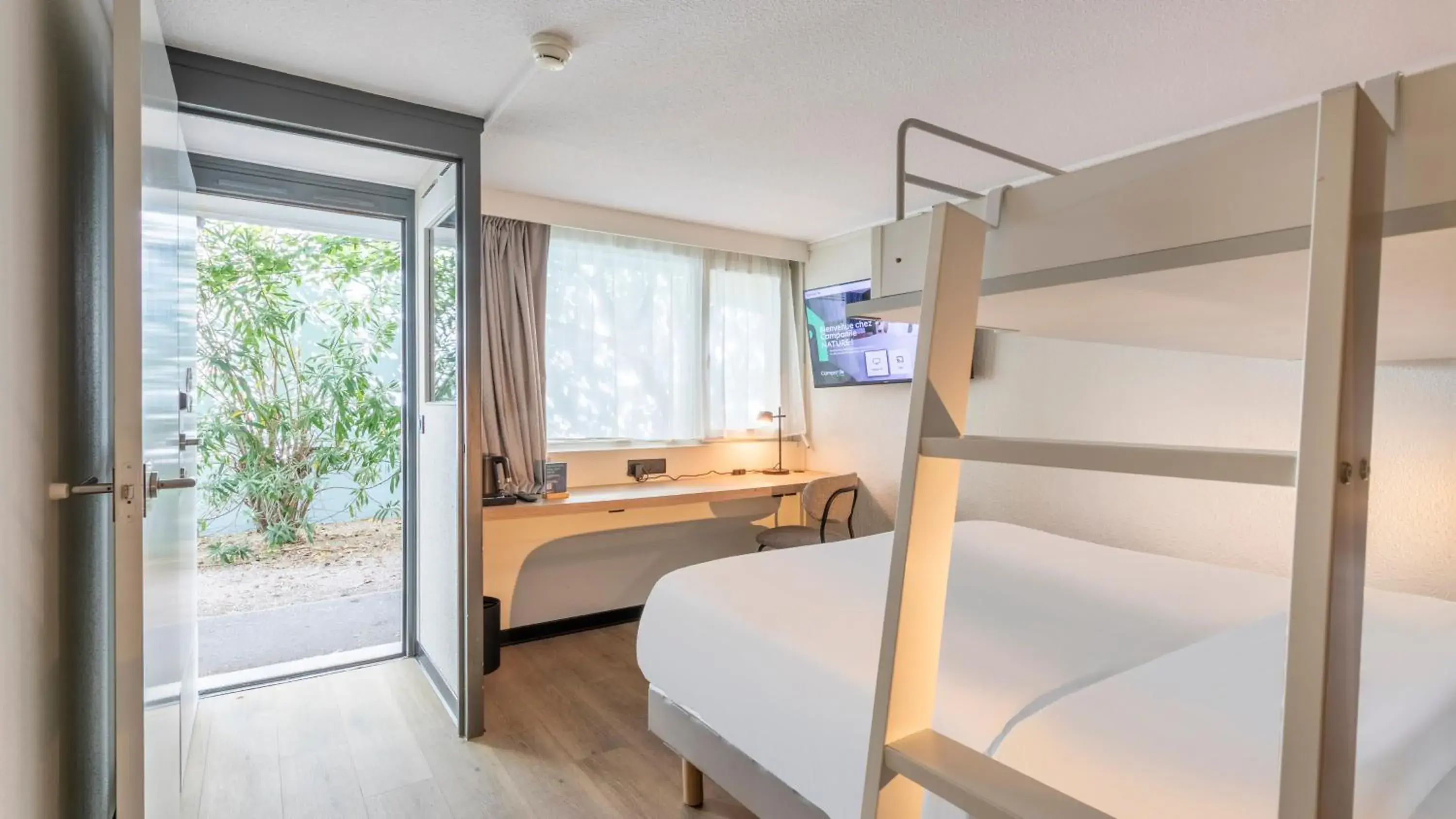 Photo of the whole room, Bed in Campanile NATURE - Marseille Saint-Antoine Photo of the whole room, Bed in Campanile NATURE - Marseille Saint-Antoine