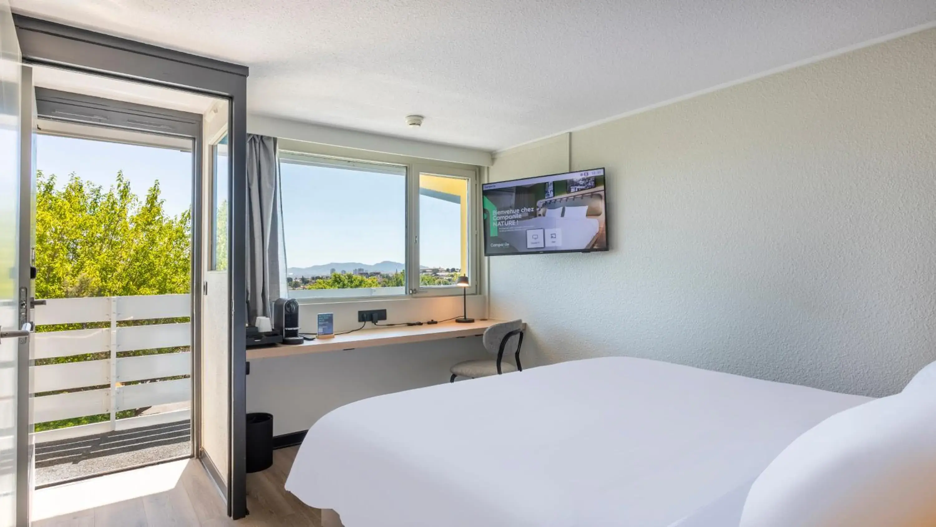 Photo of the whole room, Bed in Campanile NATURE - Marseille Saint-Antoine Photo of the whole room, Bed in Campanile NATURE - Marseille Saint-Antoine