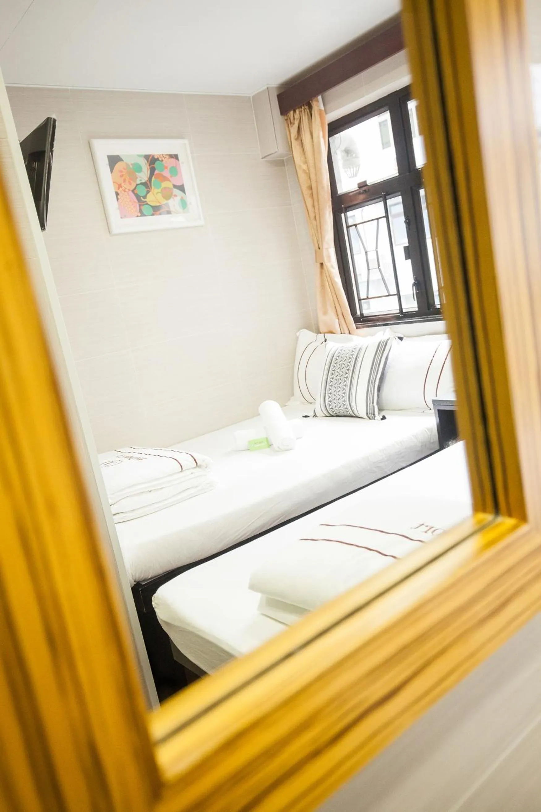 Bedroom, Bed in Smiley Inn