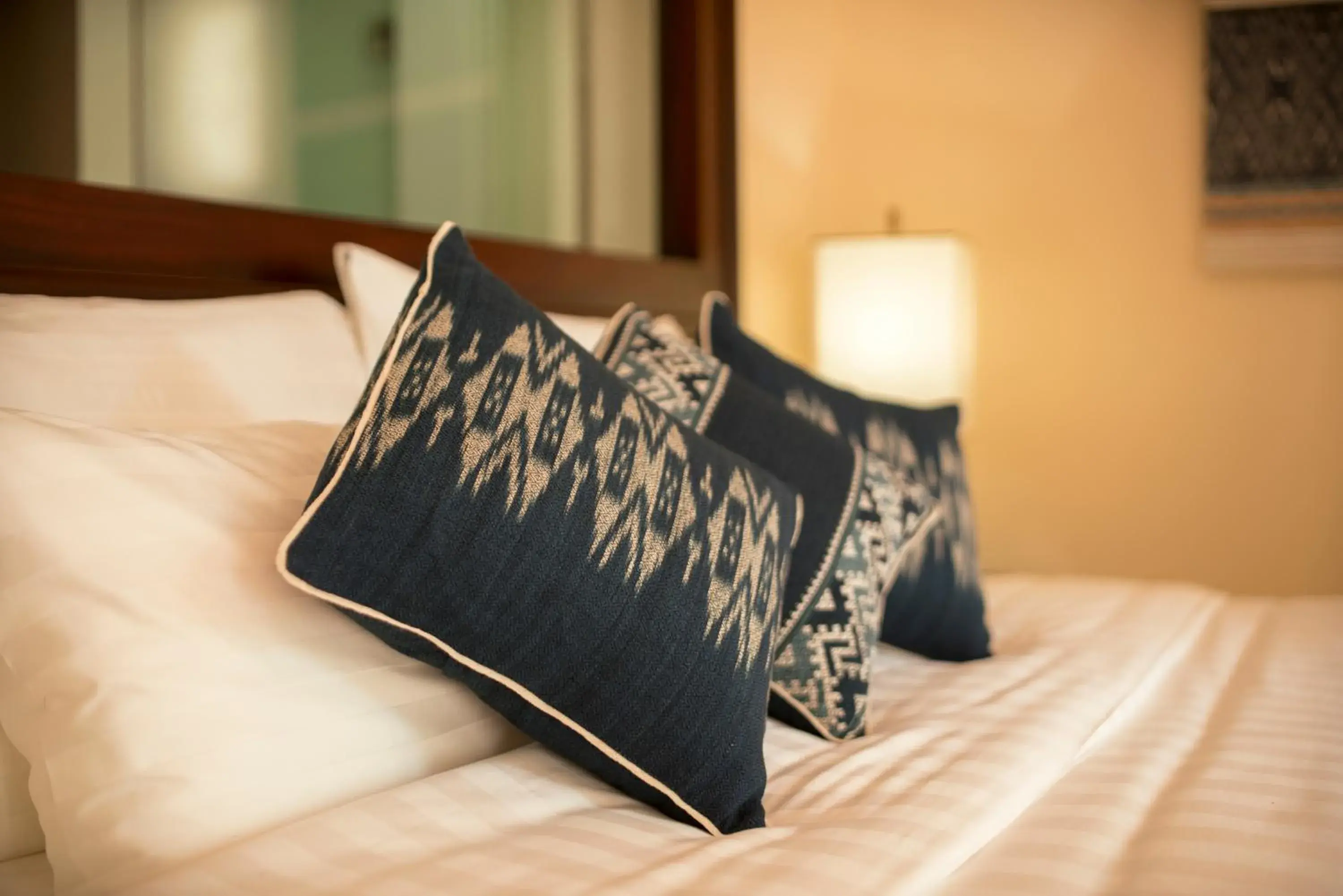 Bed in Parasol Blanc Bed in Parasol Blanc