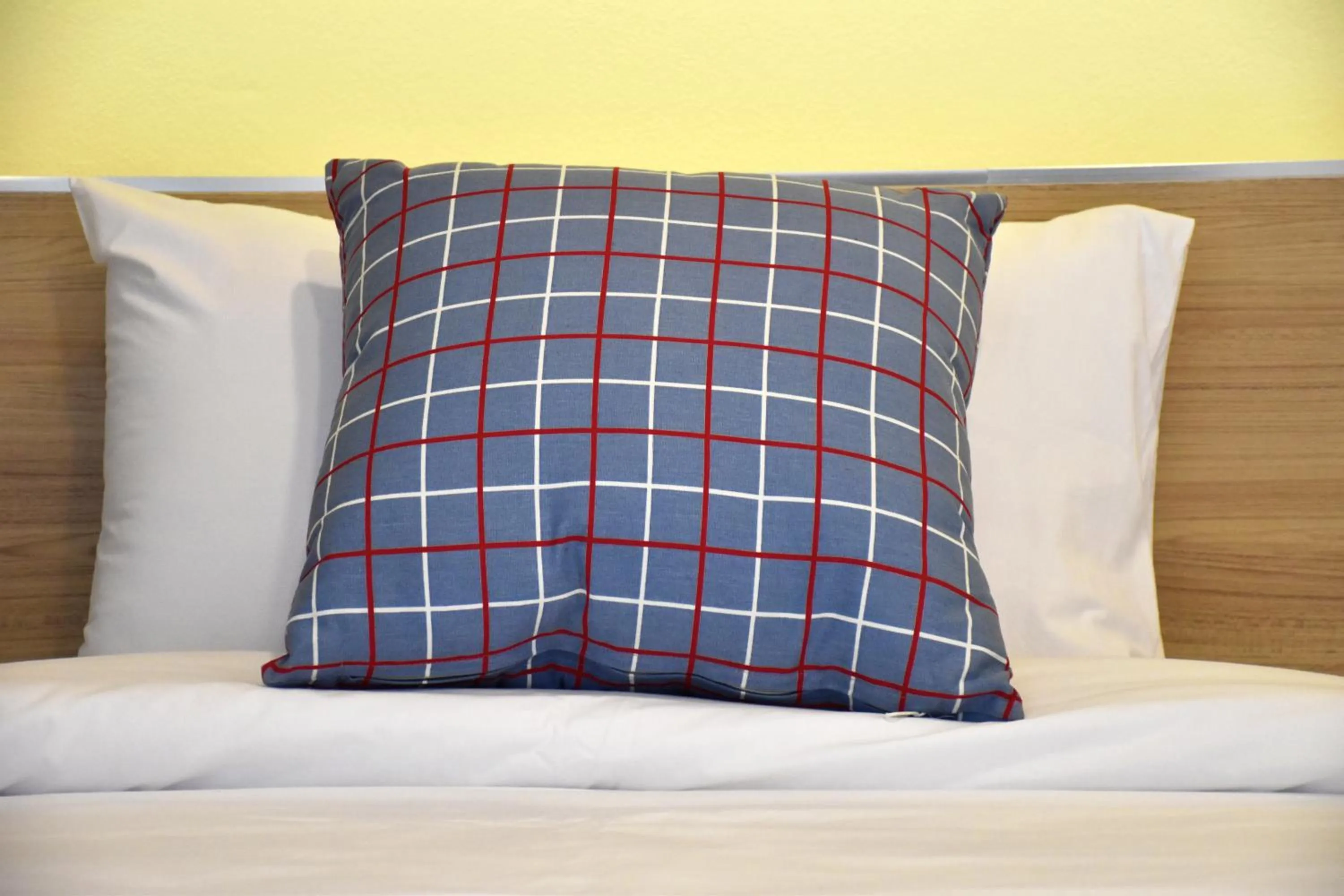 Day, Bed in TUCK Me iN