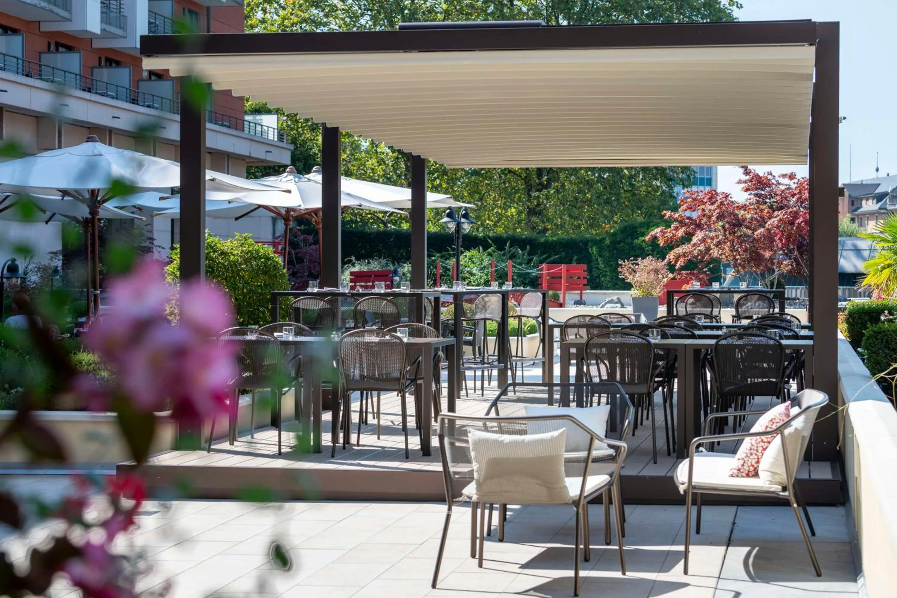 Restaurant/places to eat in Hilton Evian Les Bains