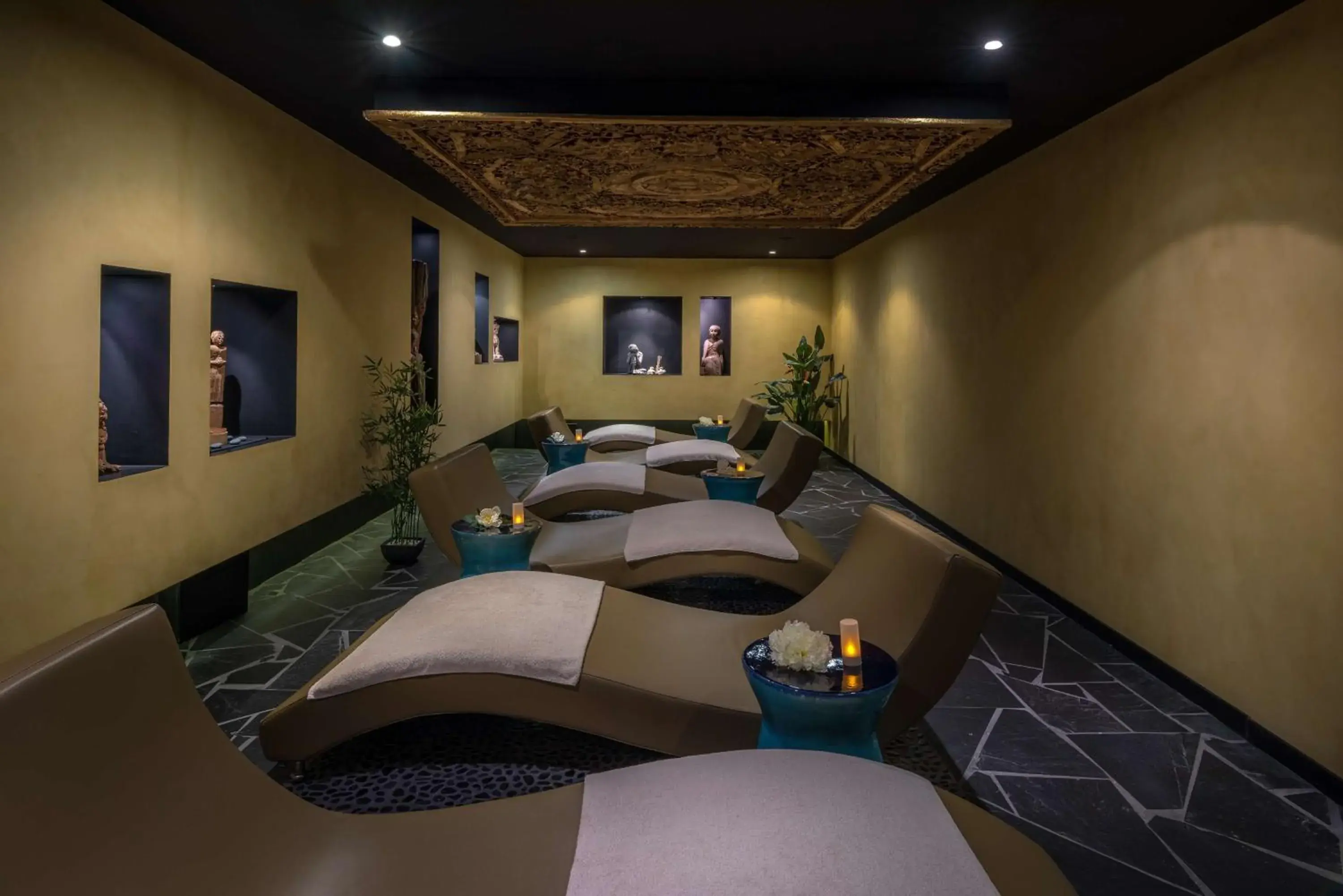 Spa and wellness centre/facilities in Hilton Evian Les Bains Spa and wellness centre/facilities in Hilton Evian Les Bains