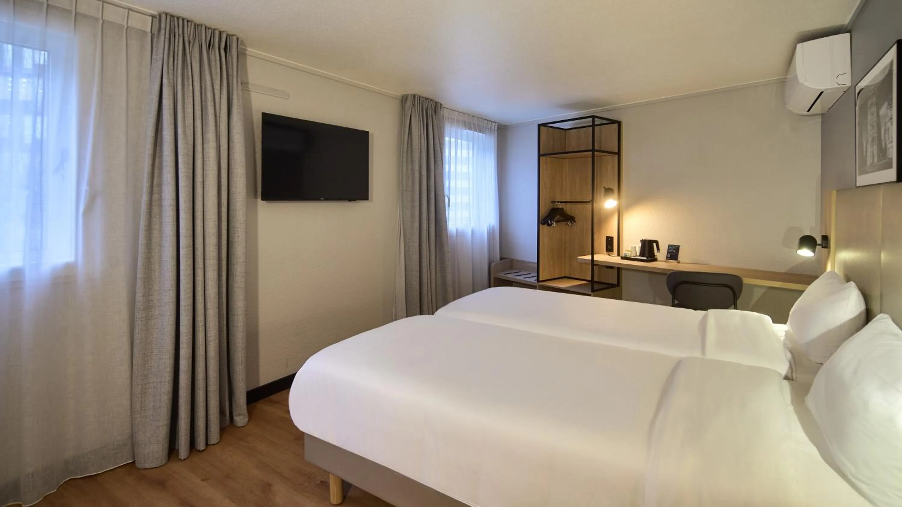 Bed in Campanile PRIME - Arcueil