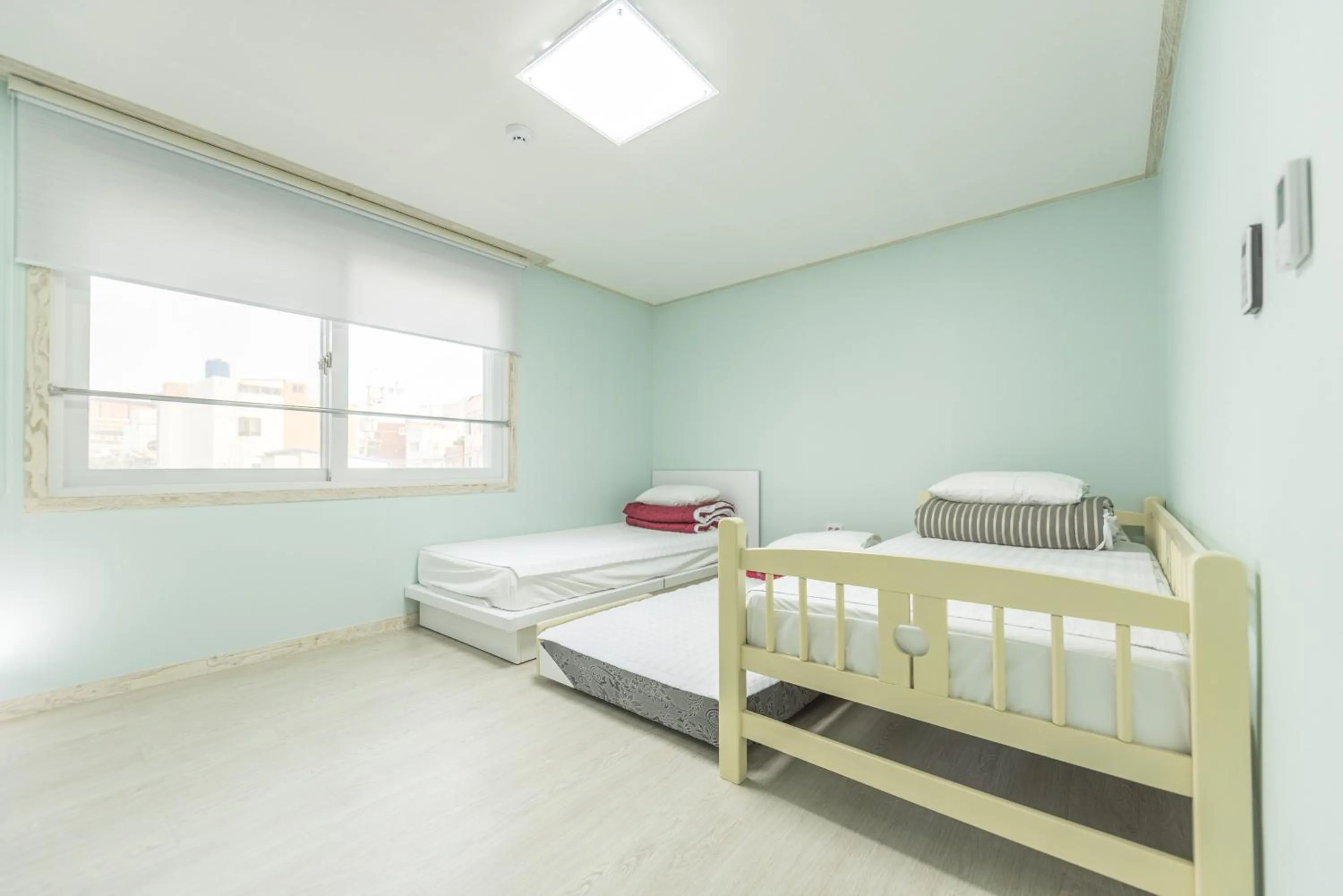 Photo of the whole room in Big O Show Guesthouse