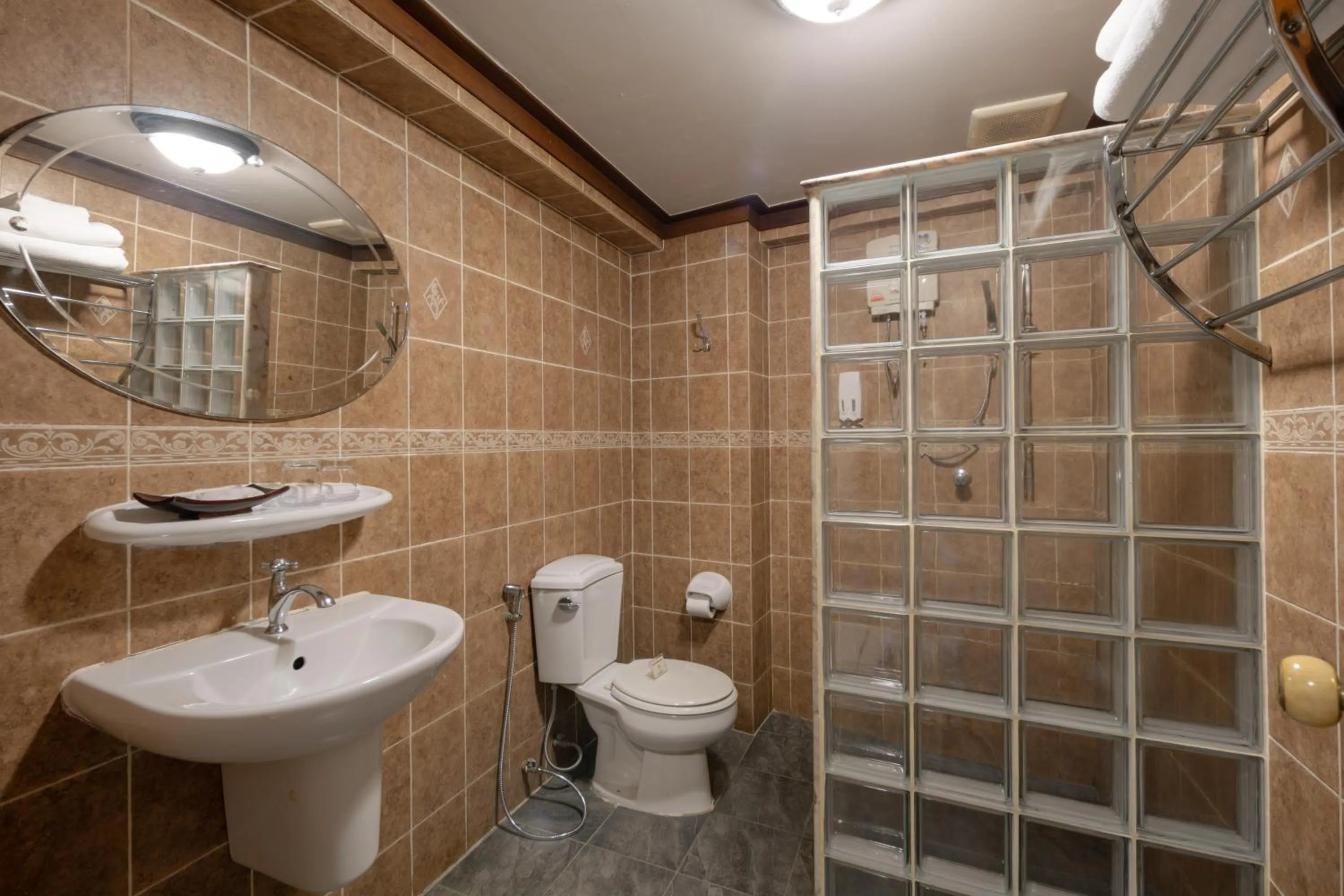 Erawan Hotel,Natai Beach