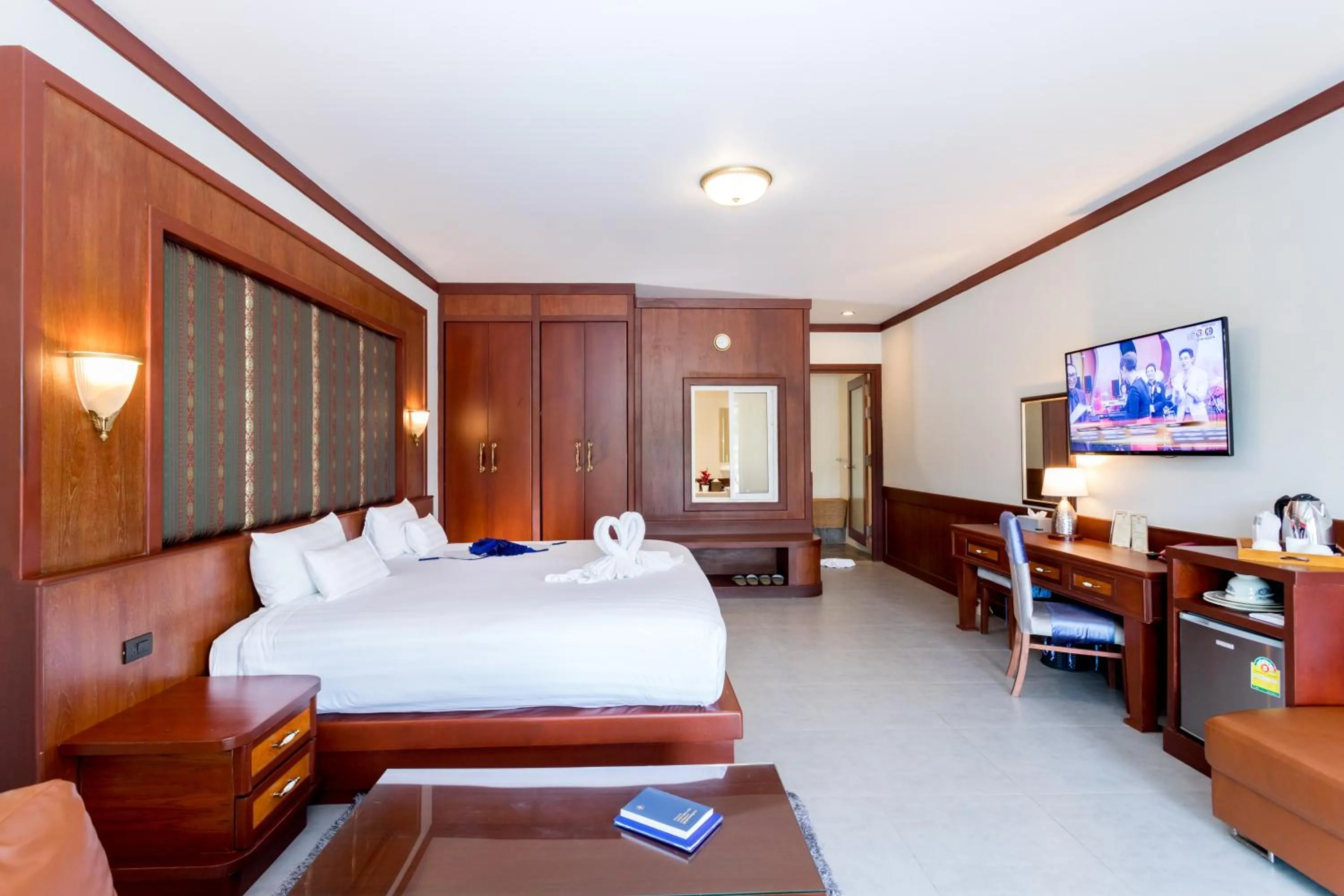 wardrobe, Bed in Erawan Phangnga Hotel, Natai Beach