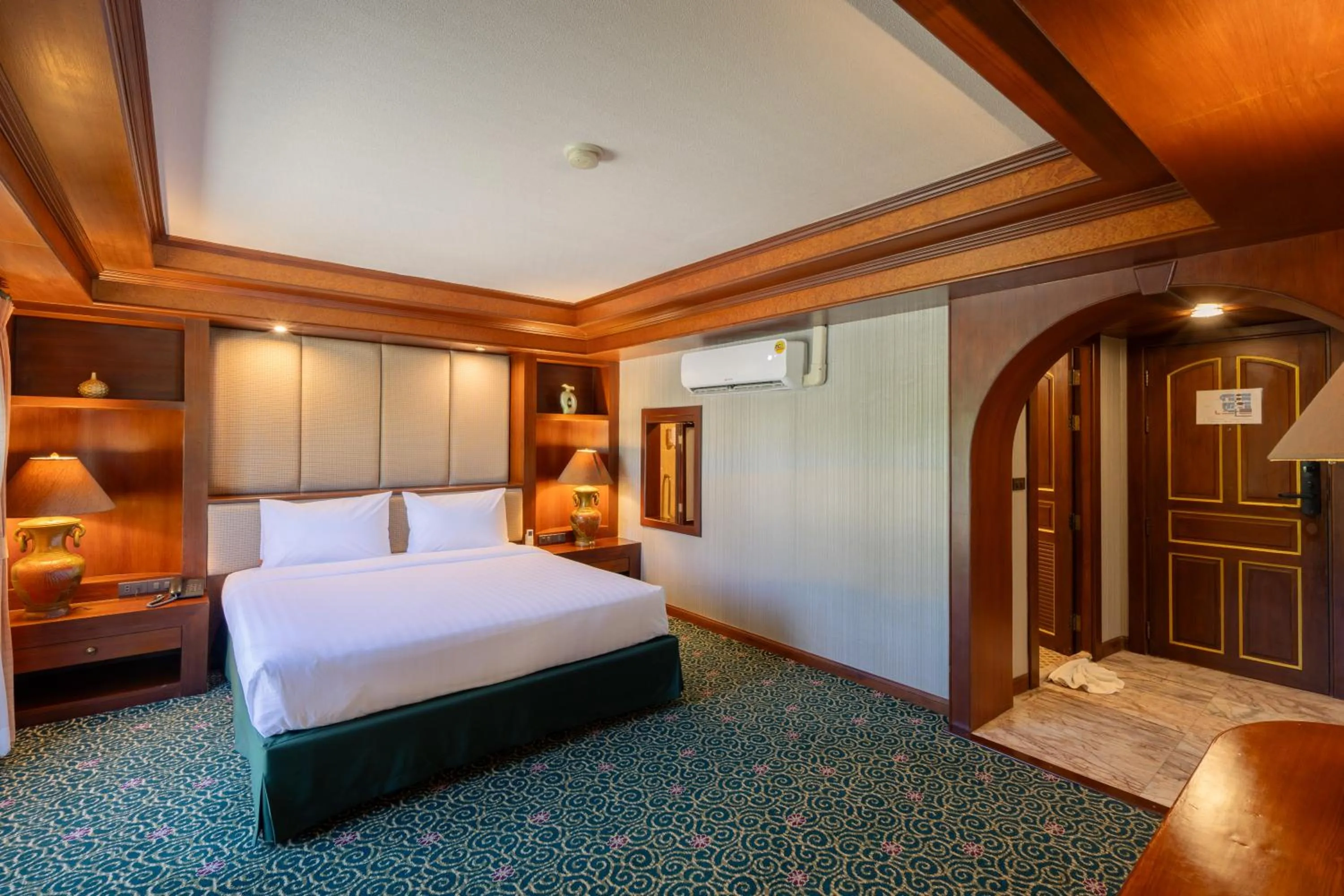 Erawan Suite ( A222 ) in Erawan Phangnga Hotel, Natai Beach