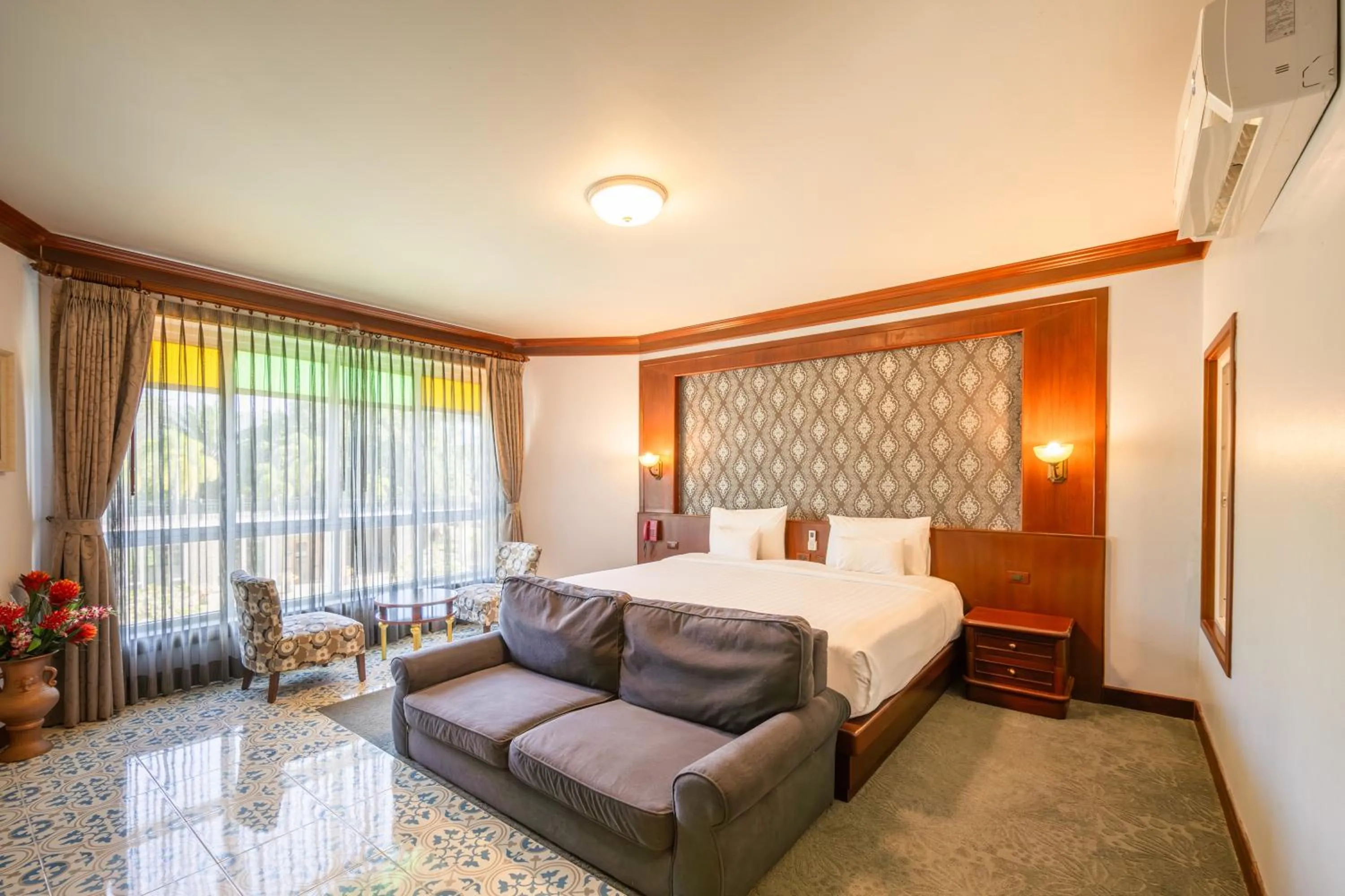 Photo of the whole room, Bed in Erawan Phangnga Hotel, Natai Beach