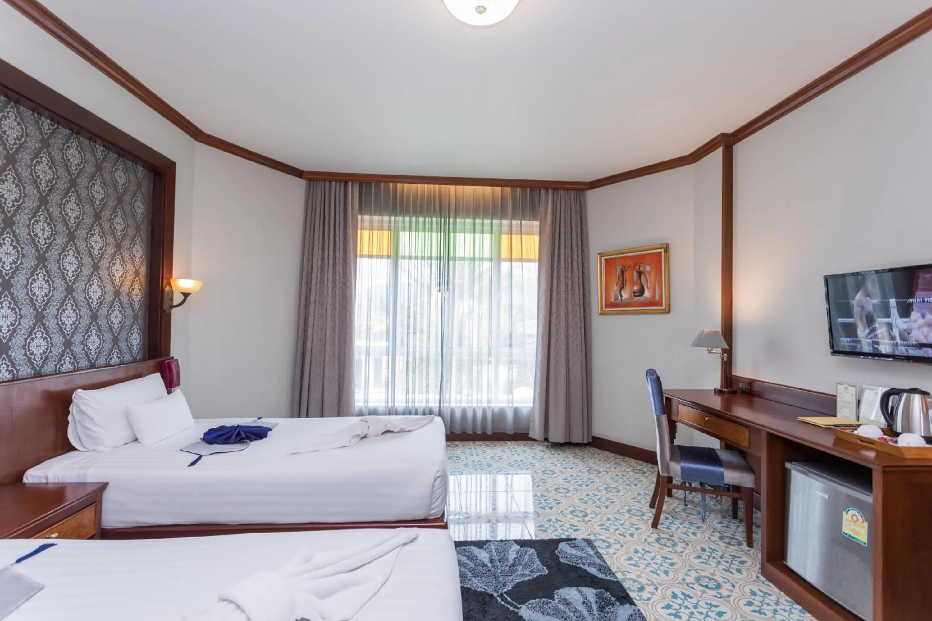 Bedroom, Bed in Erawan Hotel