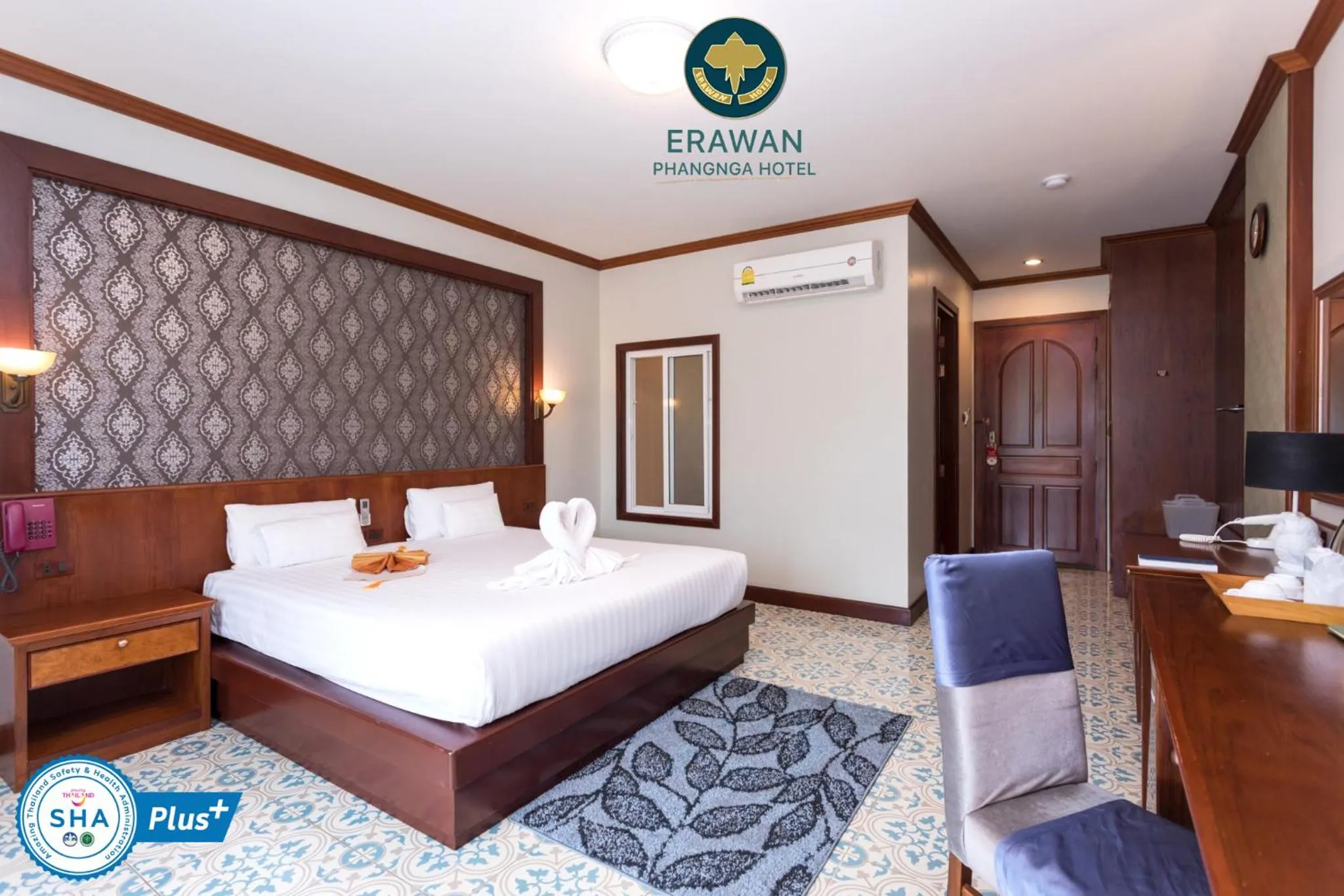 Bedroom, Bed in Erawan Hotel
