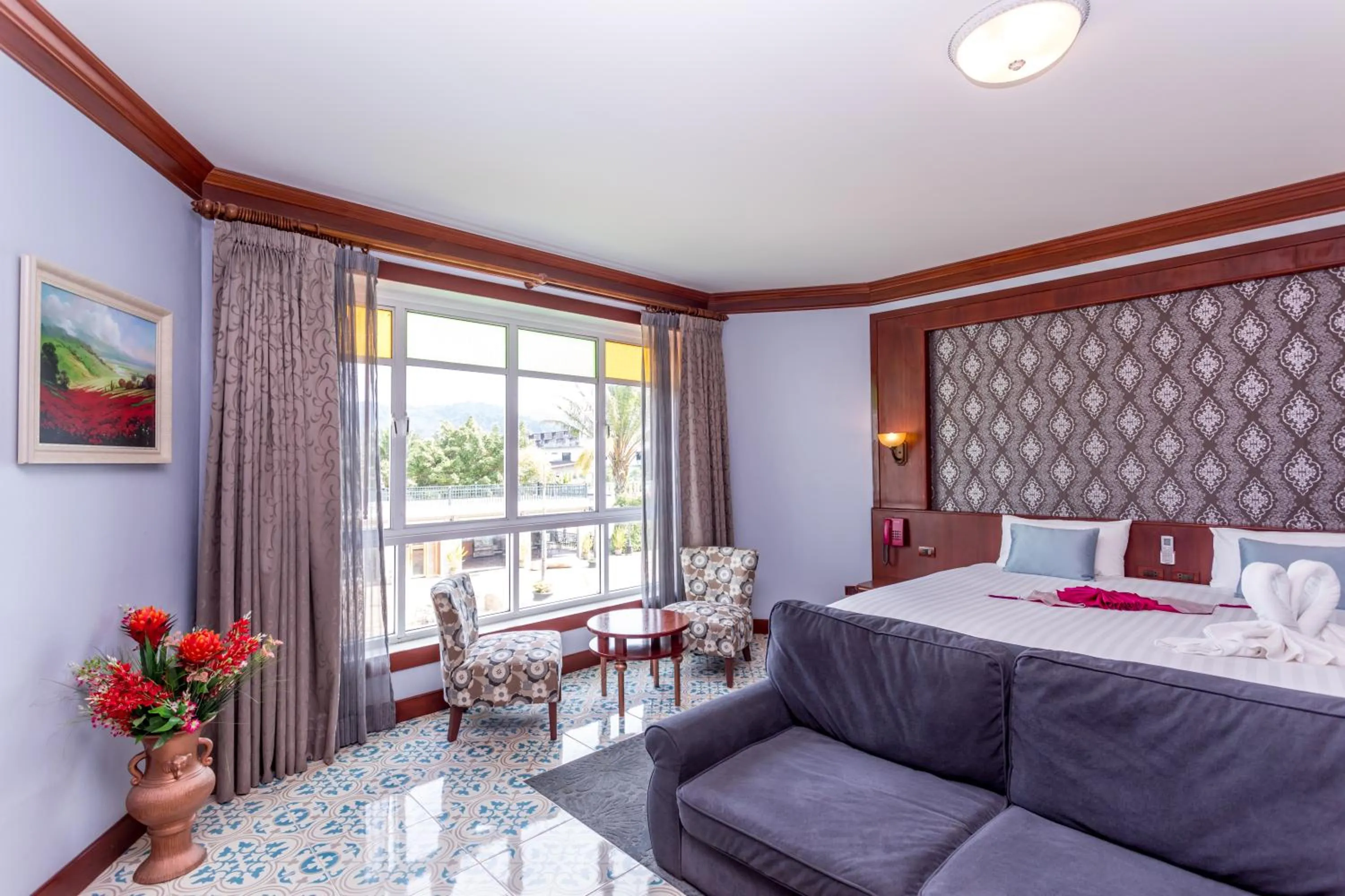 Bedroom, Bed in Erawan Hotel