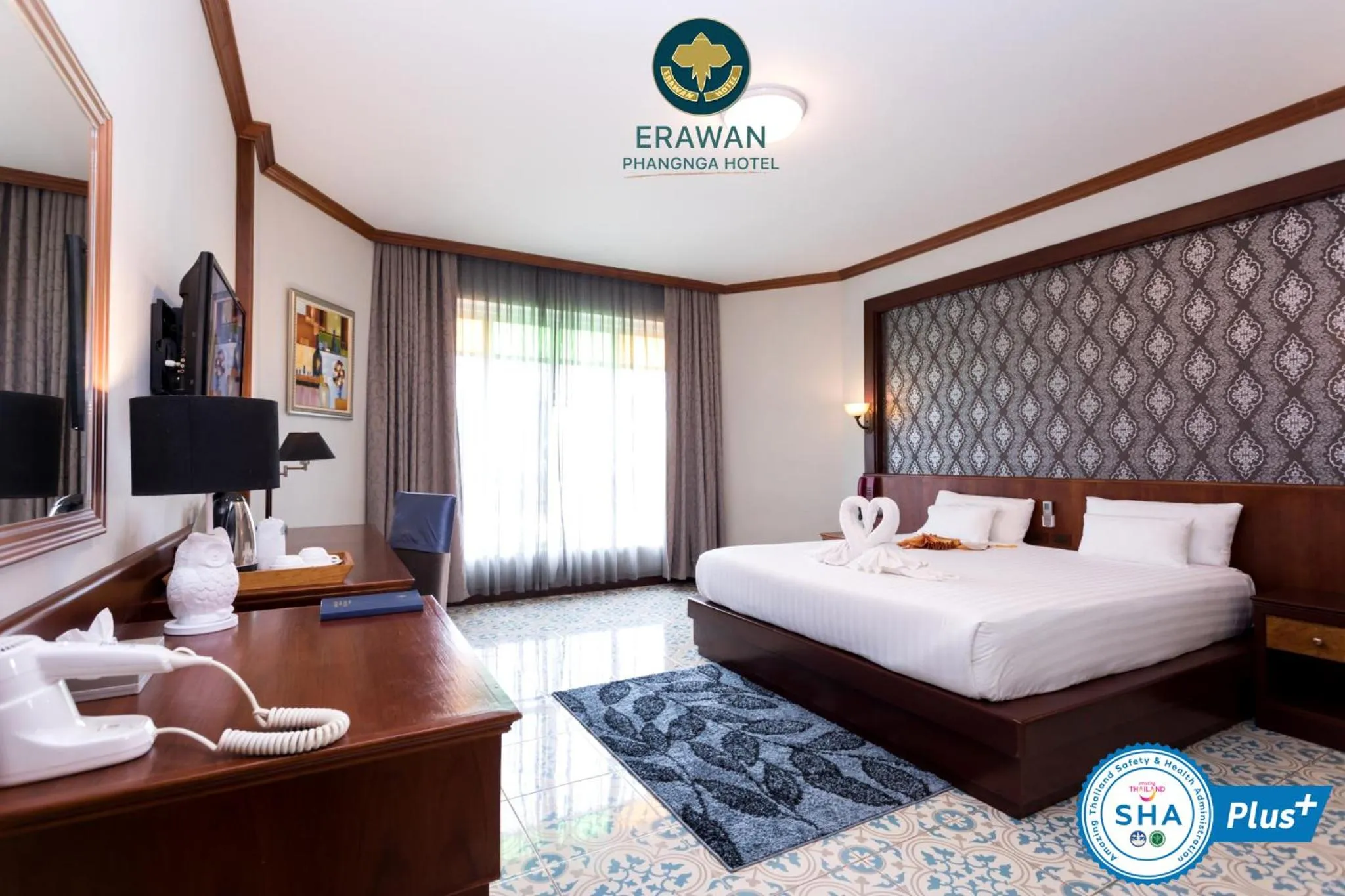 Bedroom, Bed in Erawan Hotel
