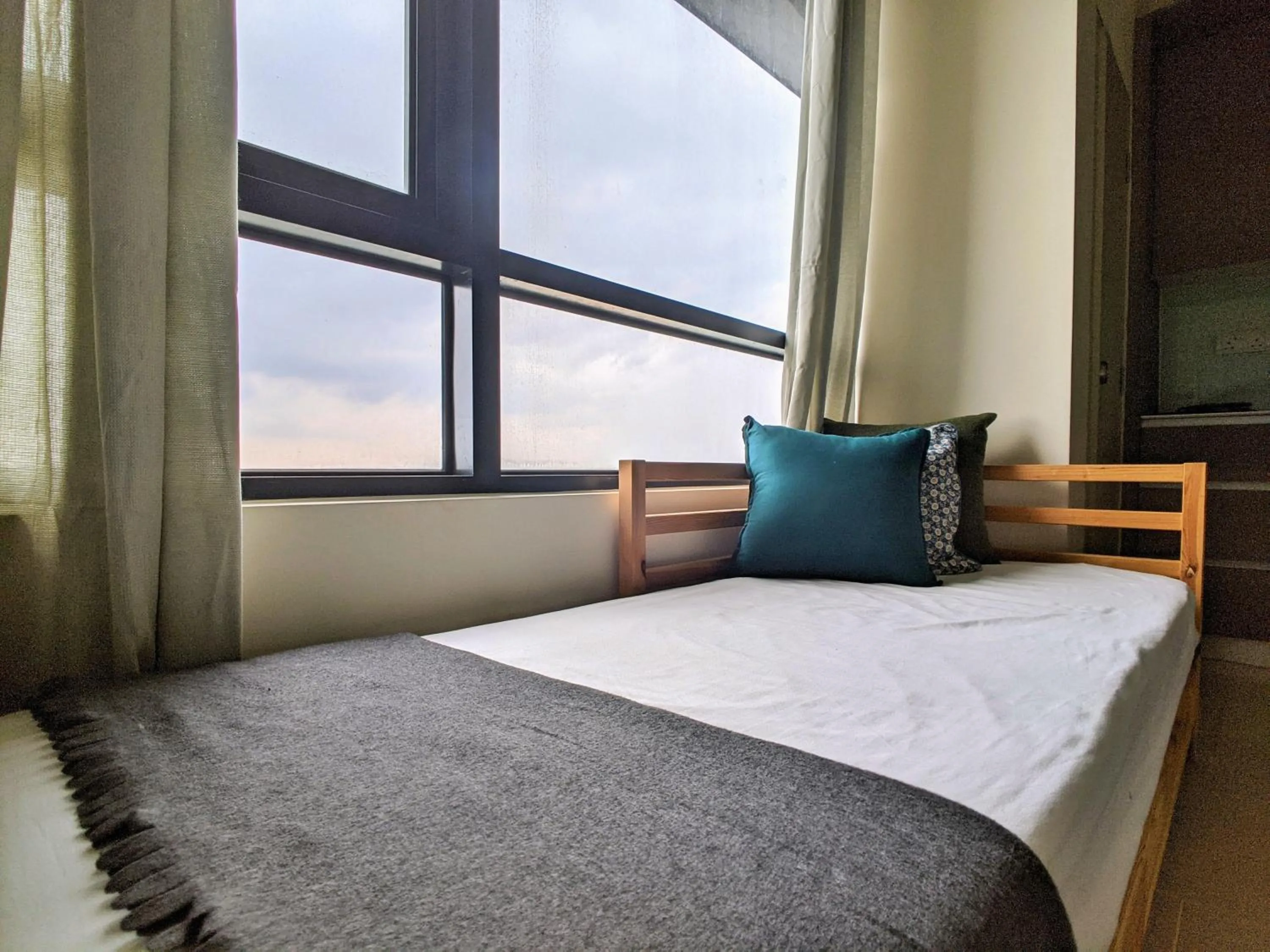 Bed in Tamarind Suites or D'Pulze Residence or Domain NeoCyber, click Room selection for location and pics