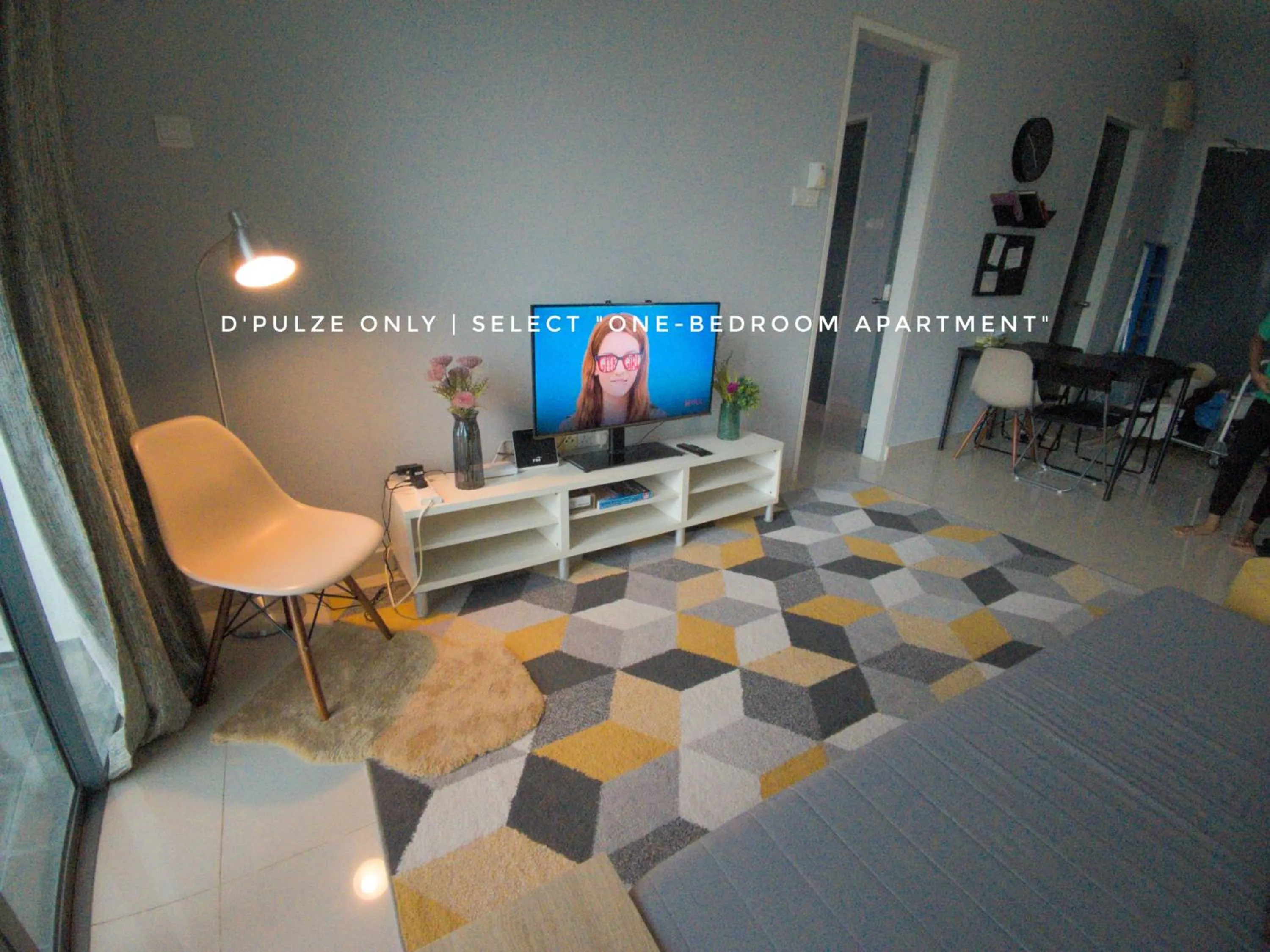 Tamarind Suites or D'Pulze Residence or Domain NeoCyber, click Room selection for location and pics