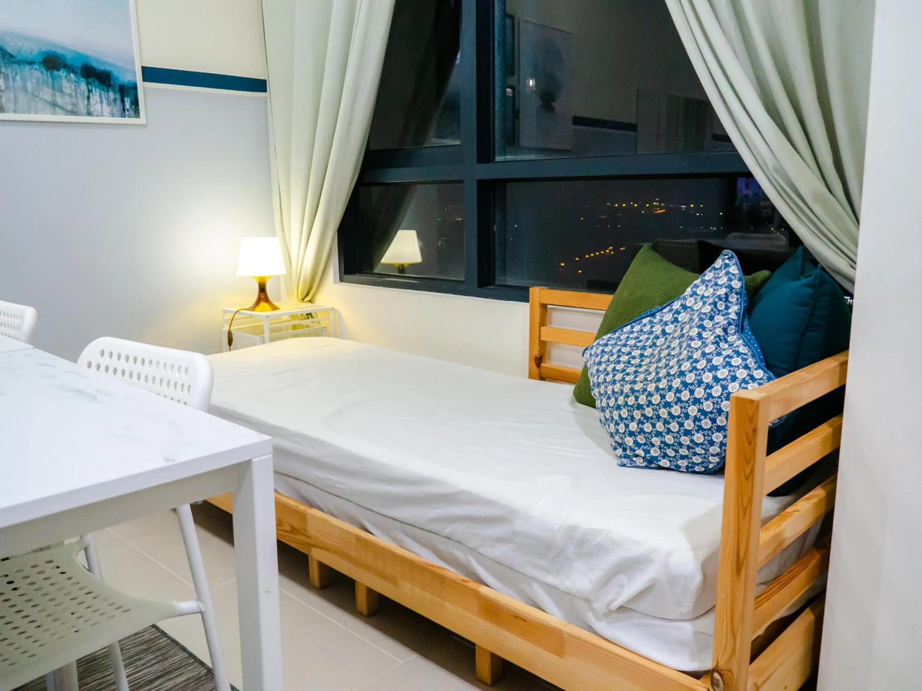 Bed in Tamarind Suites or D'Pulze Residence or Domain NeoCyber, click Room selection for location and pics