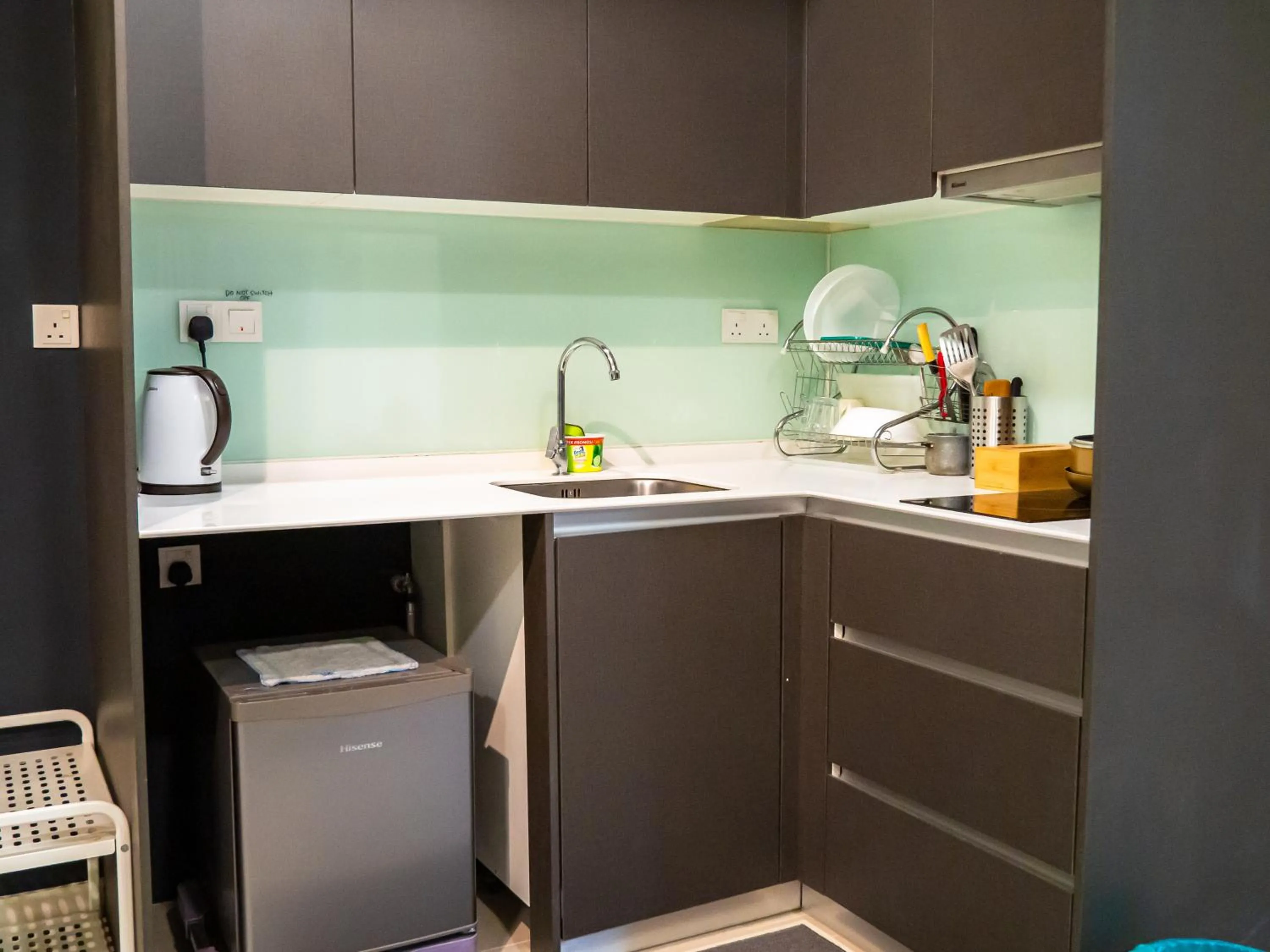 Tamarind Suites or D'Pulze Residence or Domain NeoCyber, click Room selection for location and pics