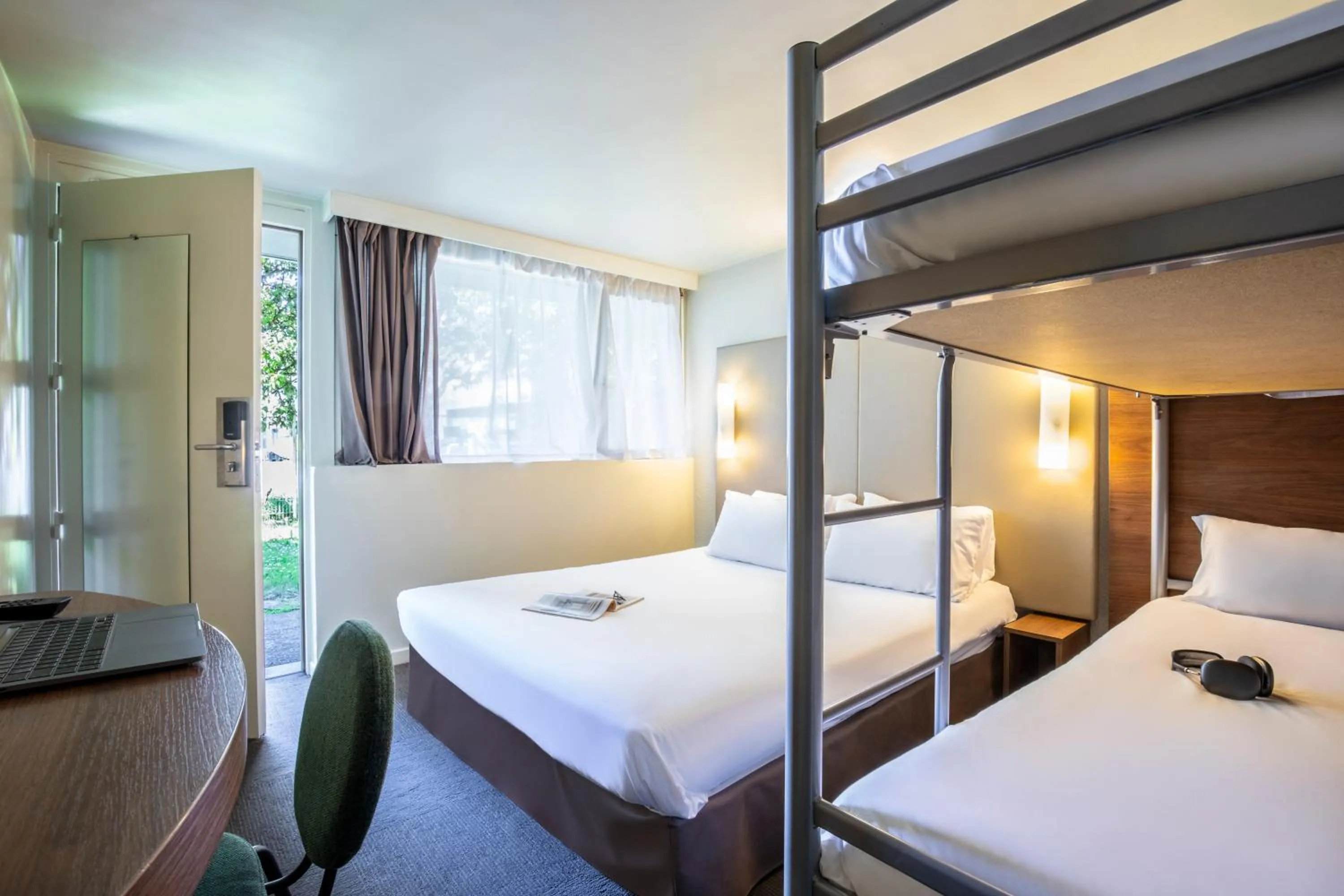 Bed in Campanile Pontarlier