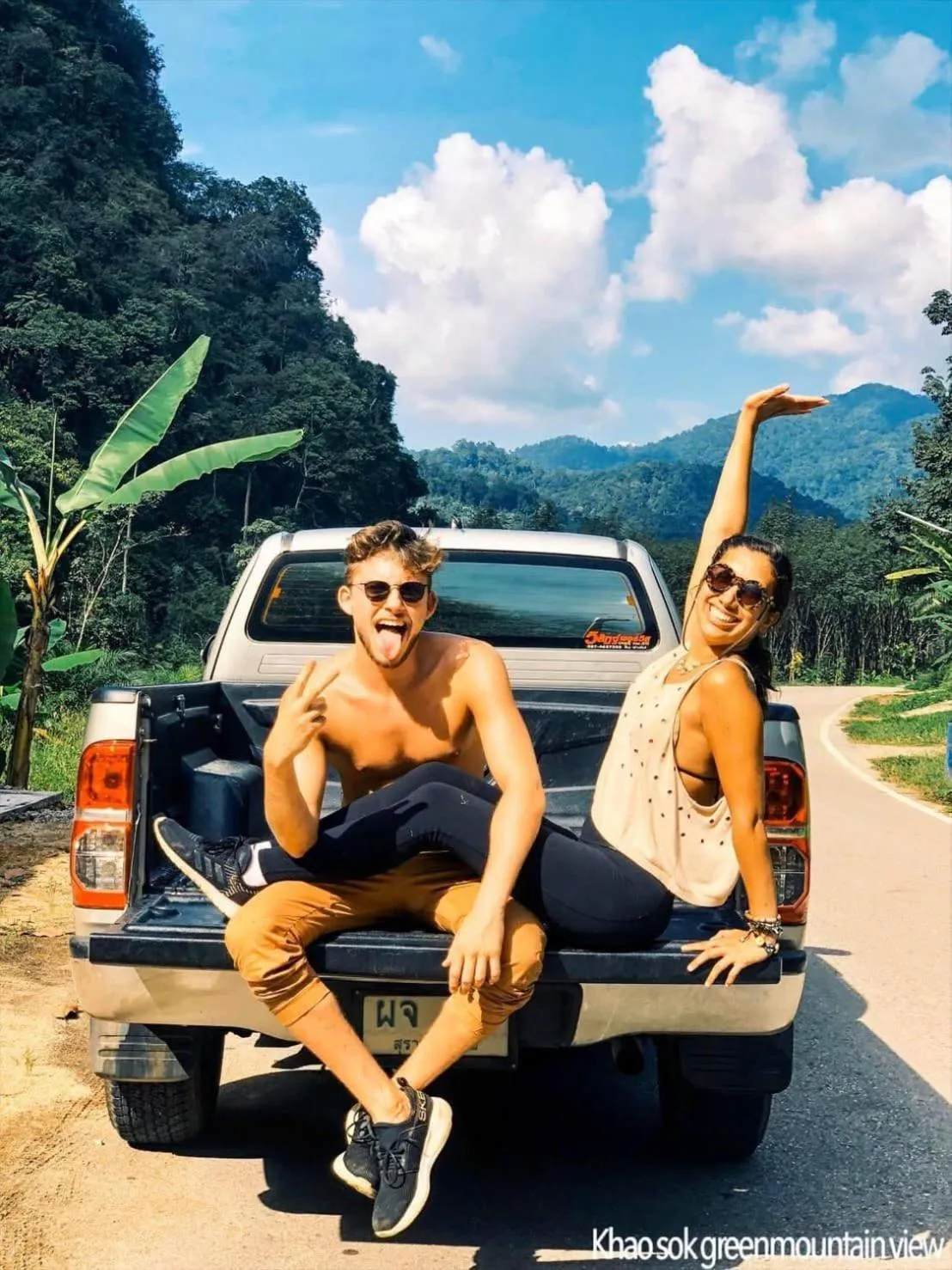 group of guests in Khao Sok Green Mountain View