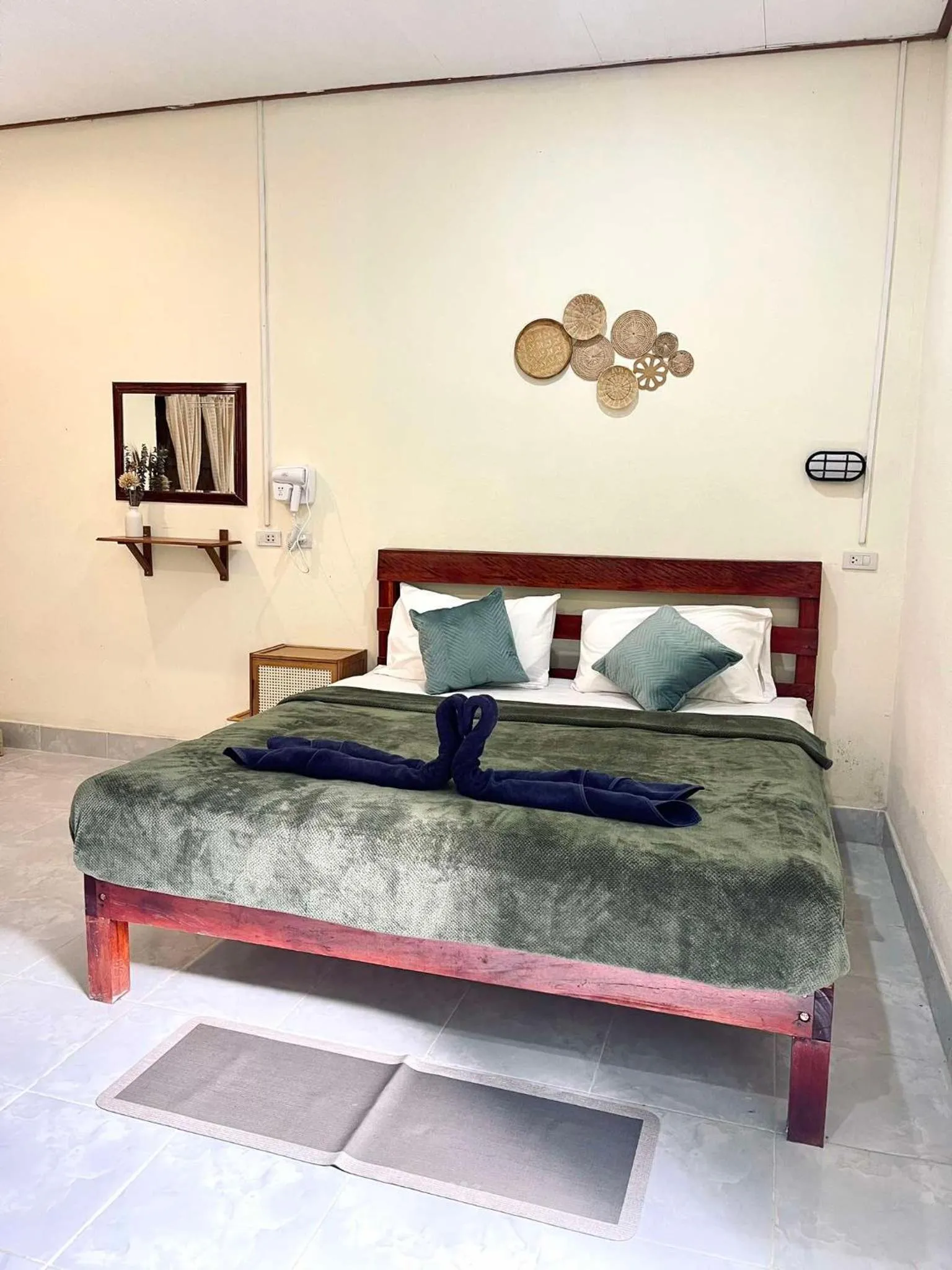 Photo of the whole room, Bed in Khao Sok Green Mountain View