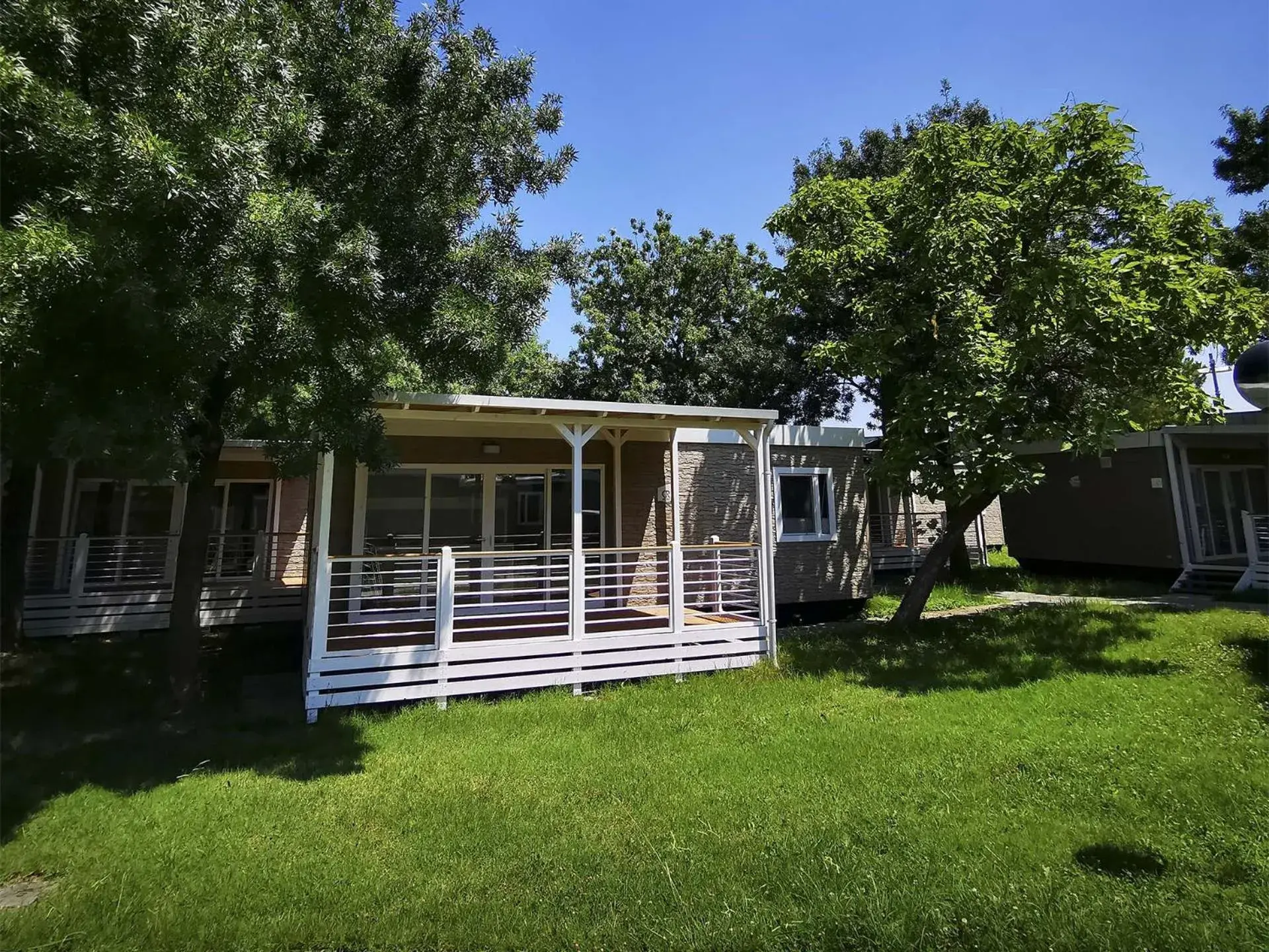 Mobile Home Prestige in The Garda Village Mobile Home Prestige in The Garda Village