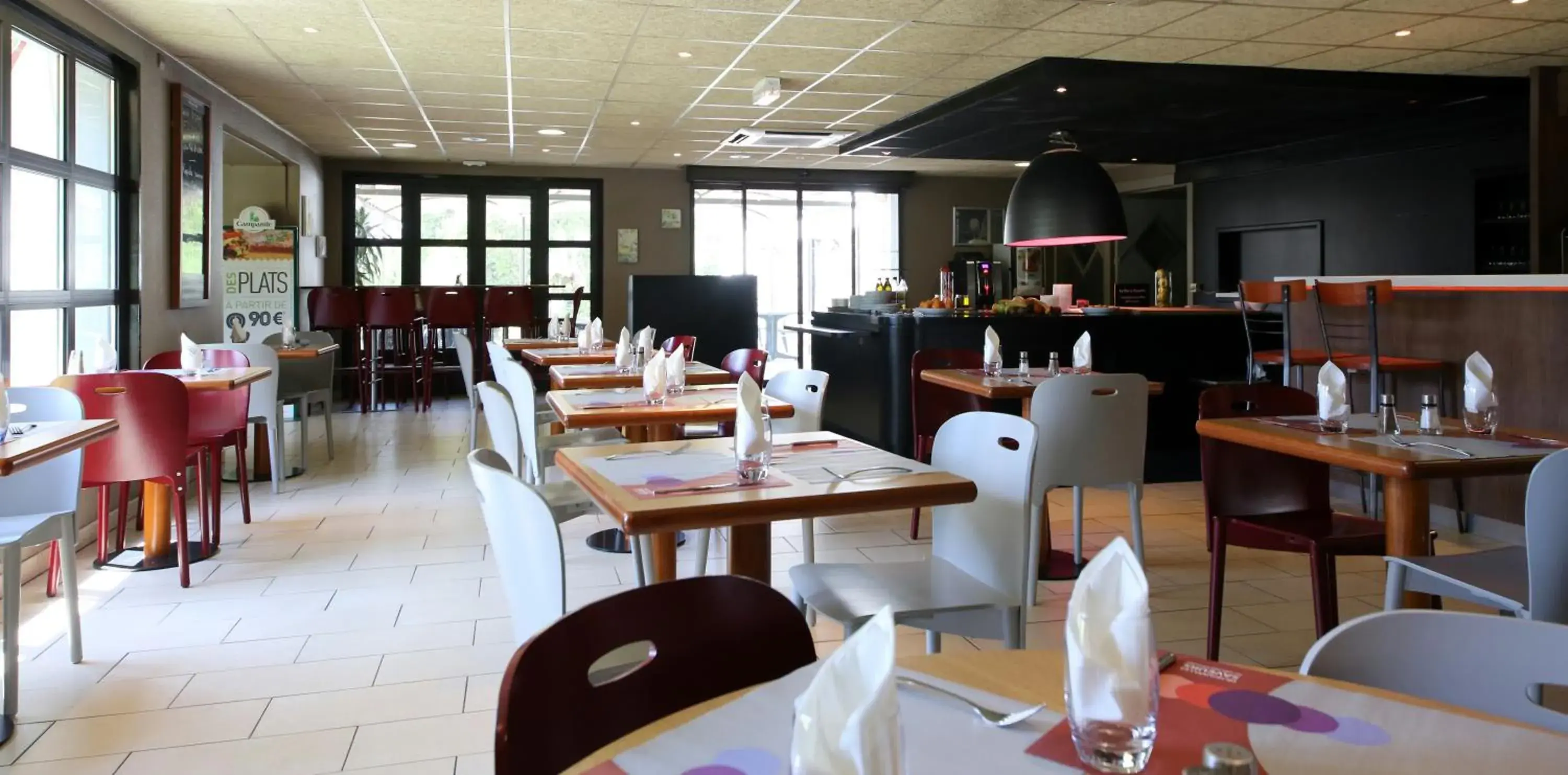 Restaurant/Places to Eat in Campanile Aix En Provence Ouest - Jas de Bouffan