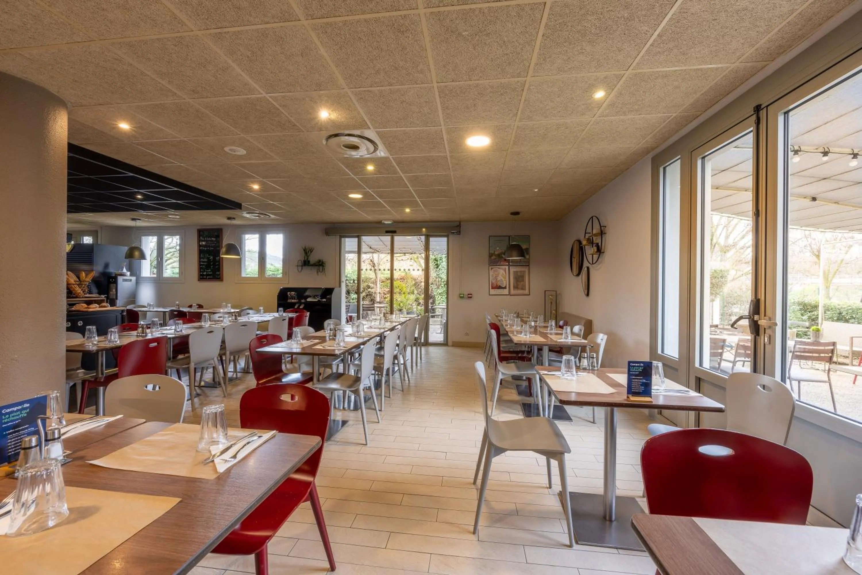 Restaurant/places to eat in Campanile Prime - Aix-en-Provence Sud - Pont de l'Arc