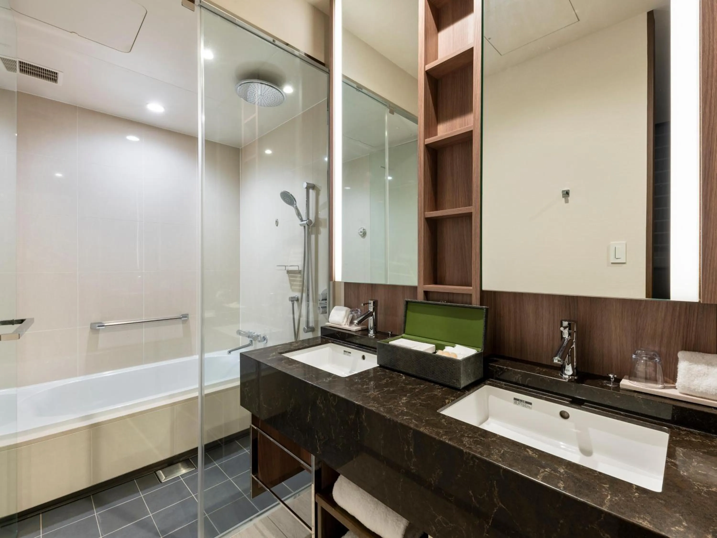 Bathroom in Hotel The Celestine Ginza