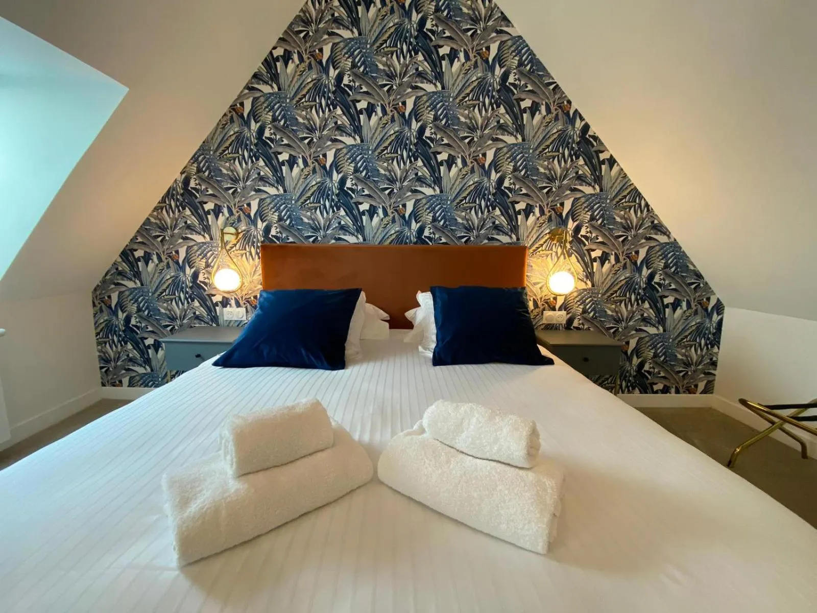 Photo of the whole room, Bed in Hôtel du Musée