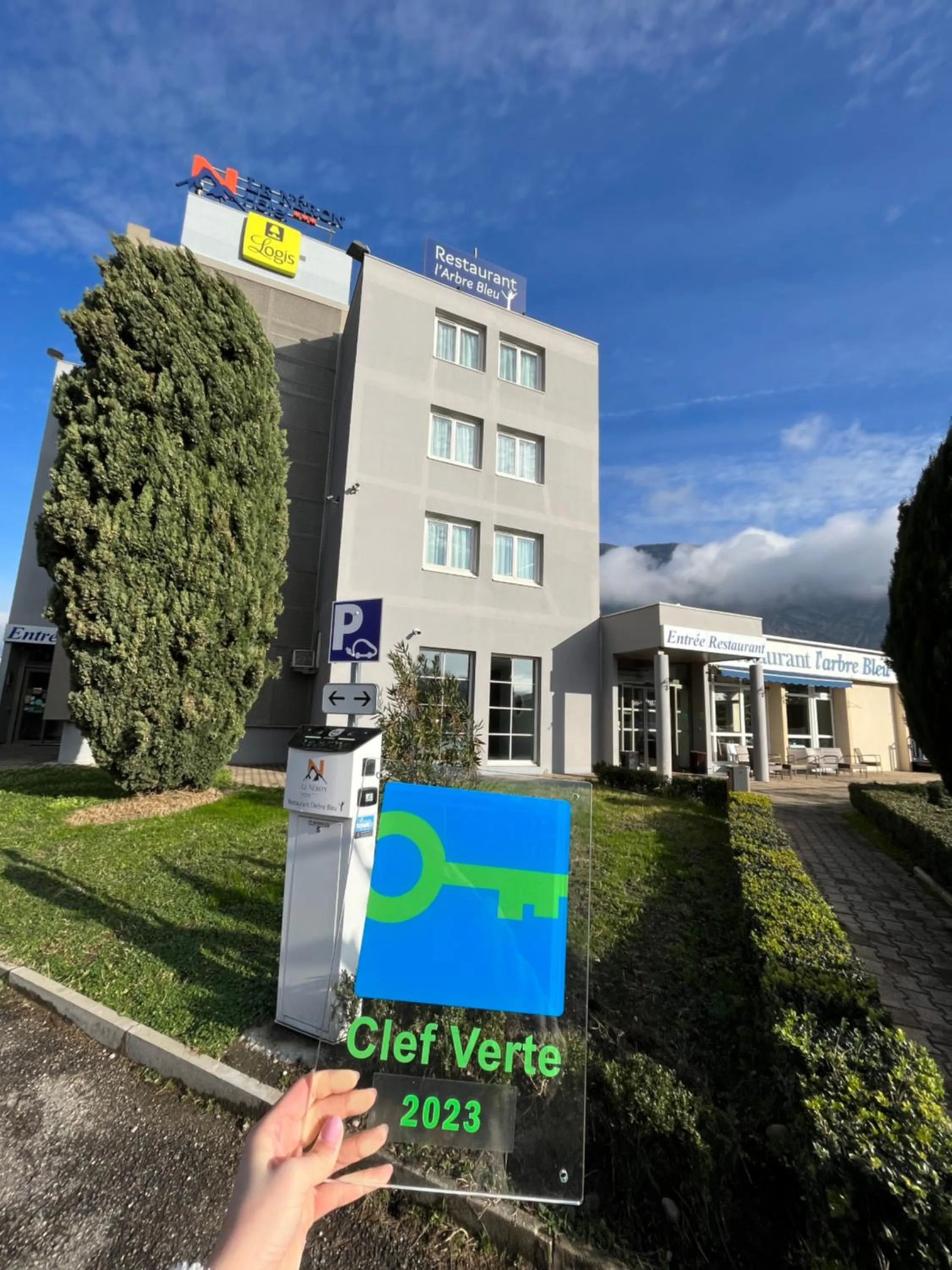 Property logo or sign in Hôtel Le Néron - Logis