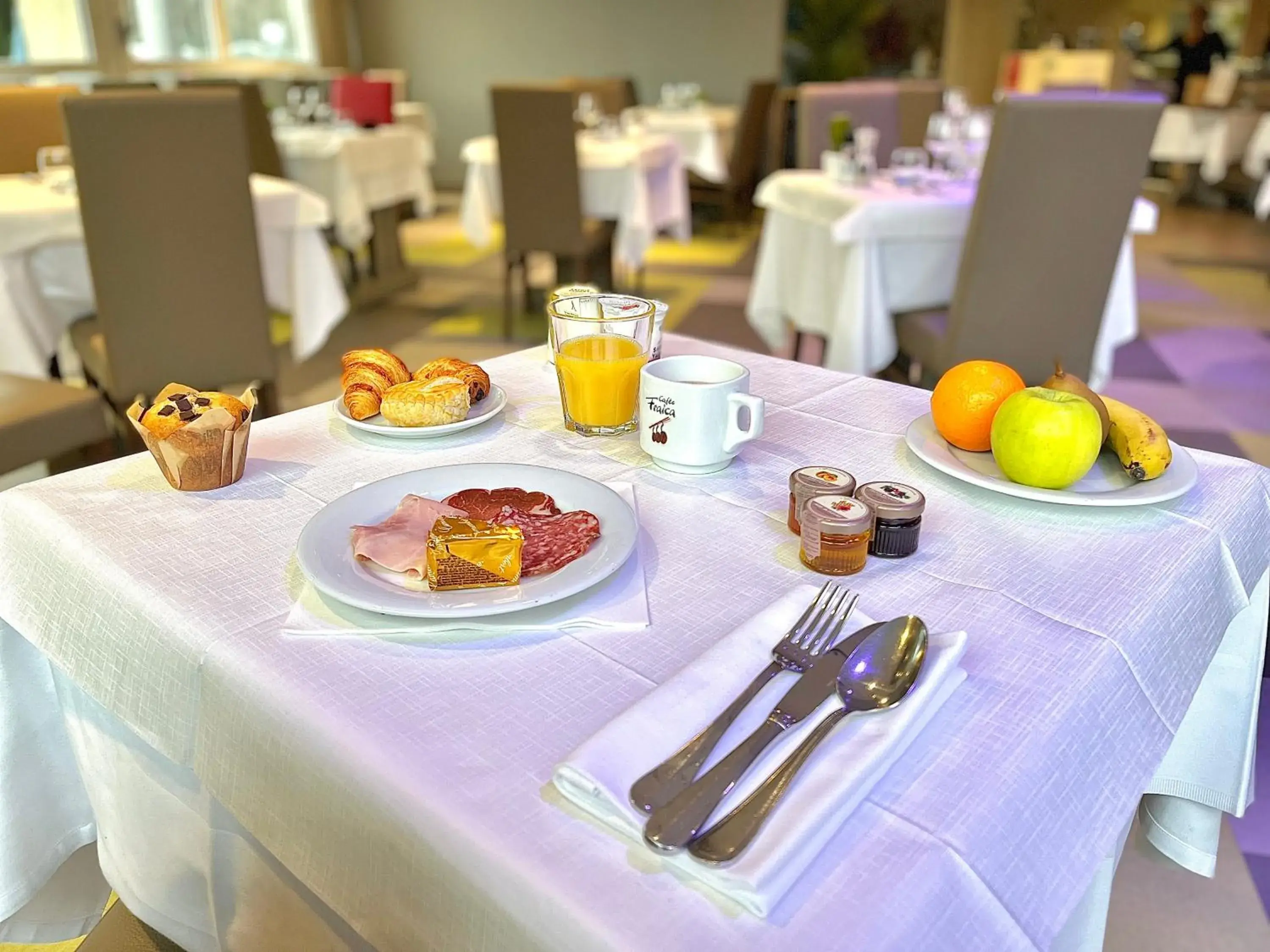 Food and drinks in Hôtel Le Néron - Logis Food and drinks in Hôtel Le Néron - Logis