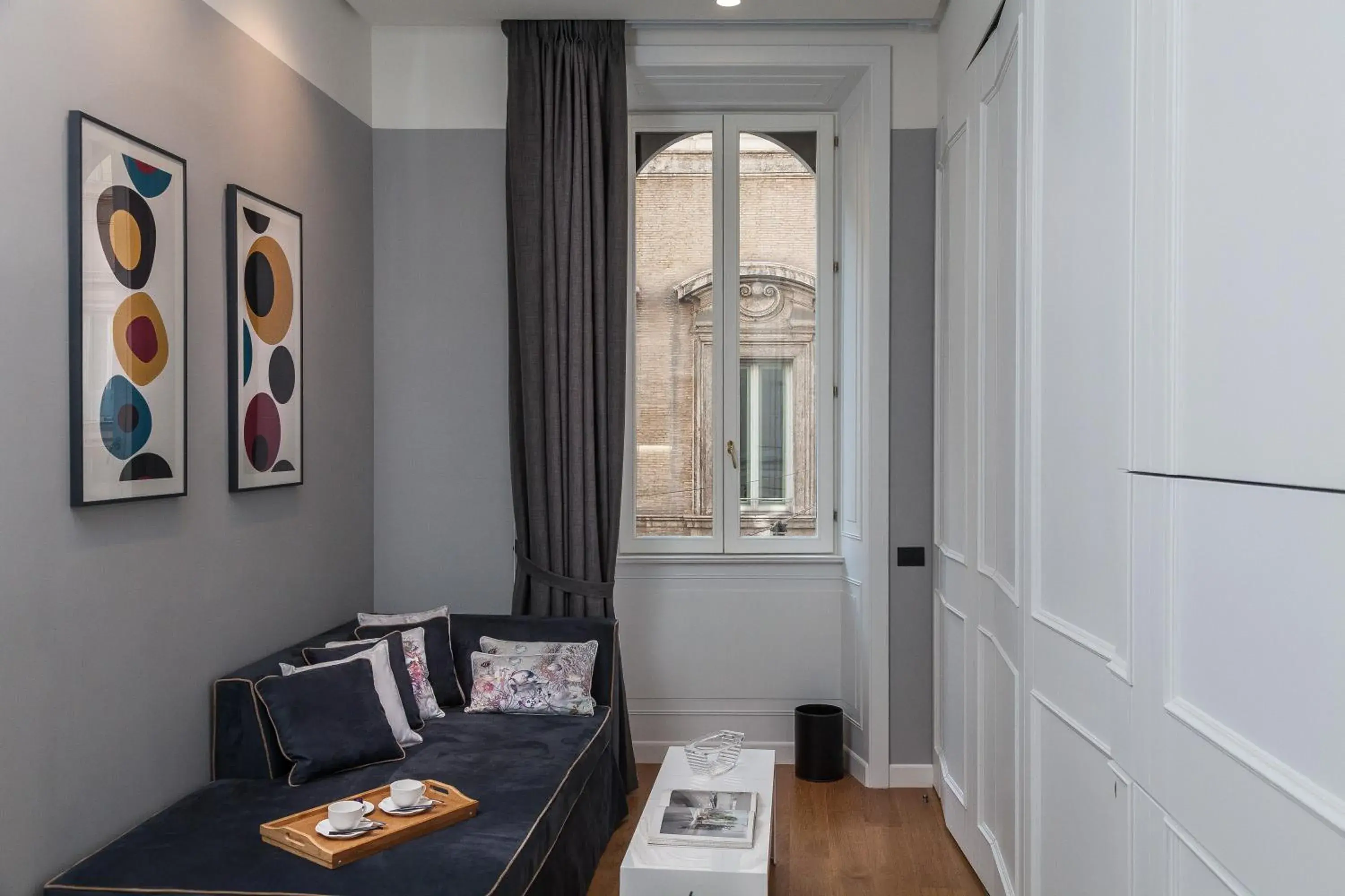 Living room in Amazing Suite Piazza Venezia Living room in Amazing Suite Piazza Venezia