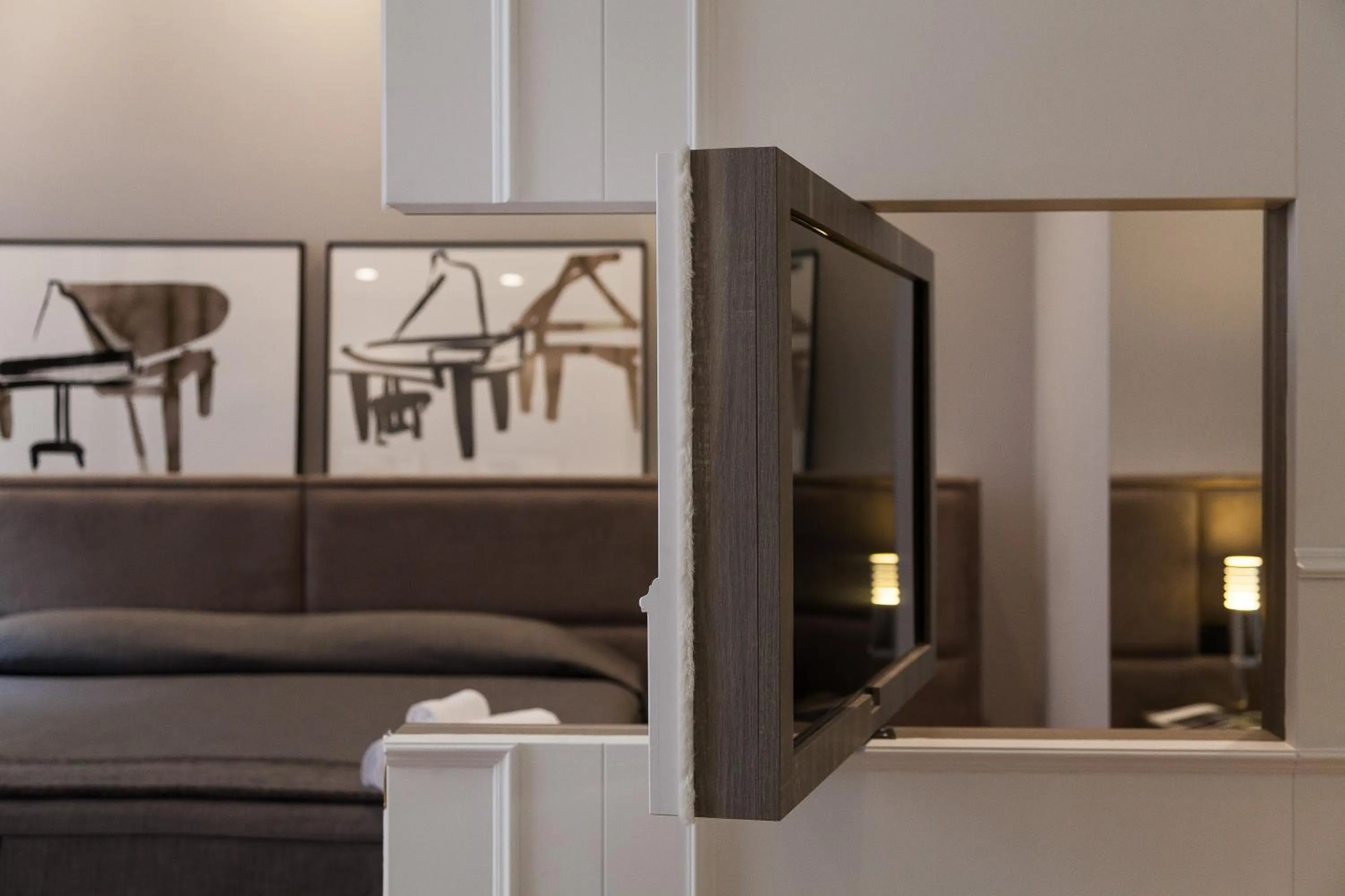 TV and multimedia in Amazing Suite Piazza Venezia