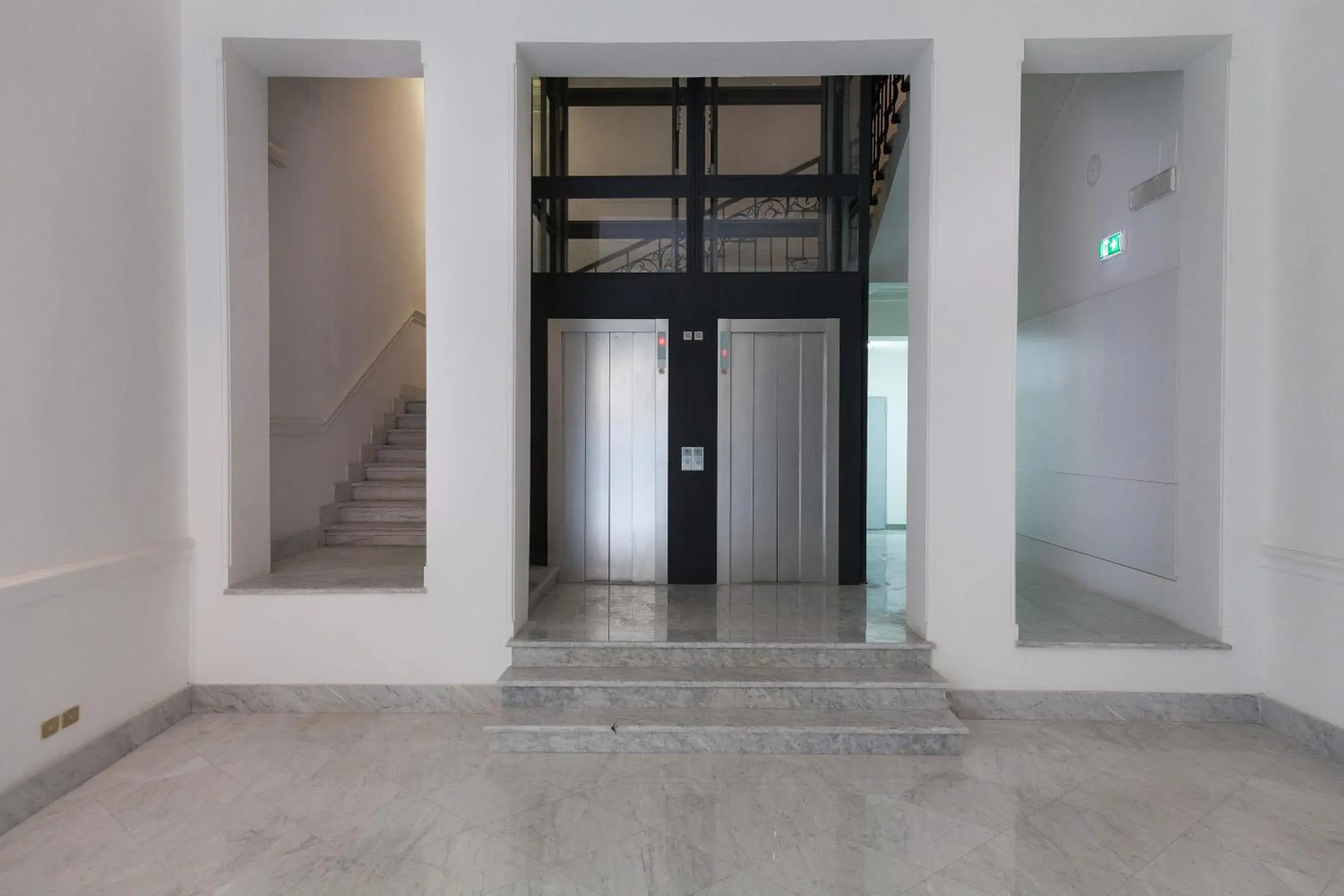 Facade/entrance in Amazing Suite Piazza Venezia Facade/entrance in Amazing Suite Piazza Venezia