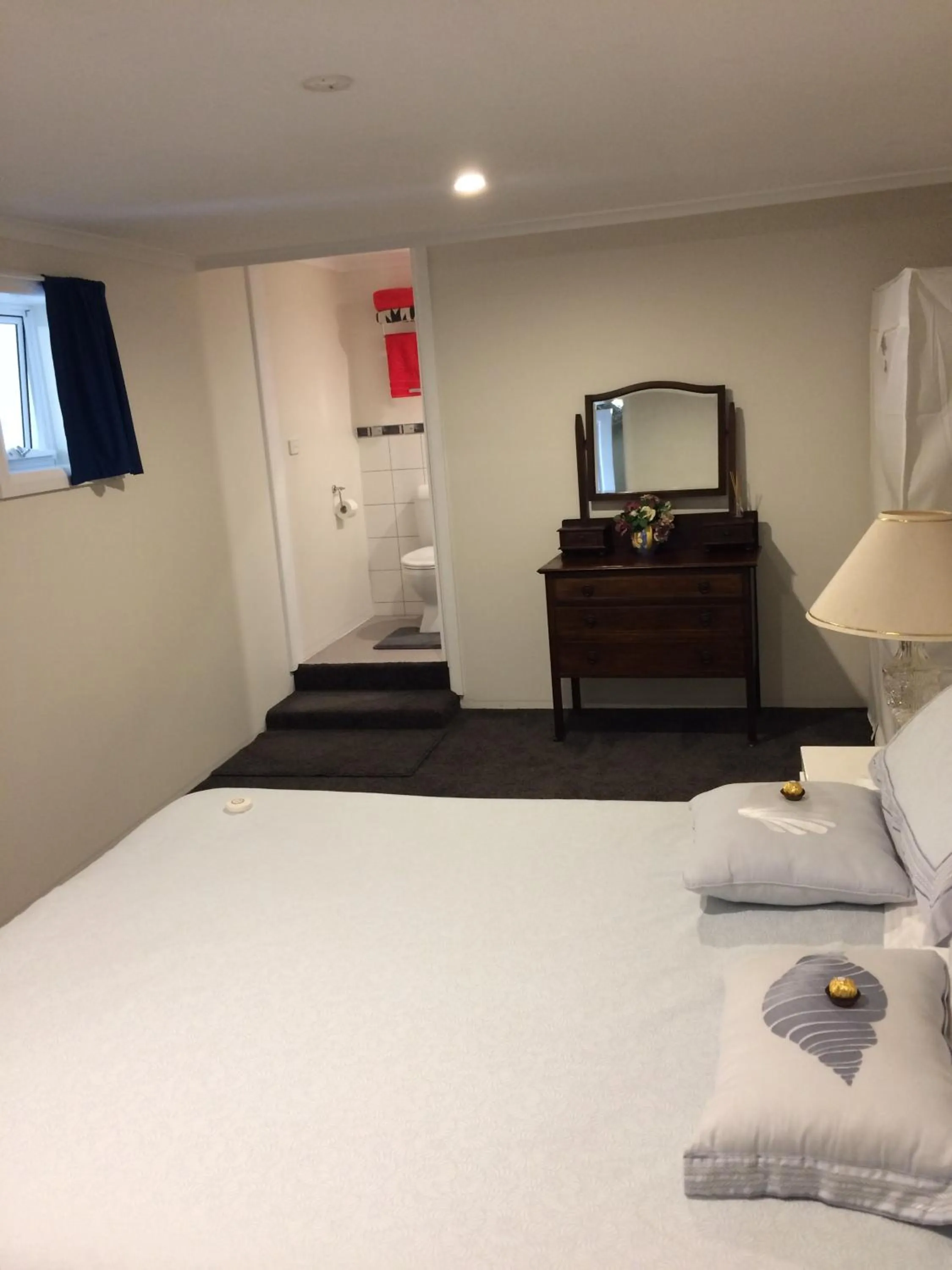 Bedroom, Bed in Panorama on Sorell B&B